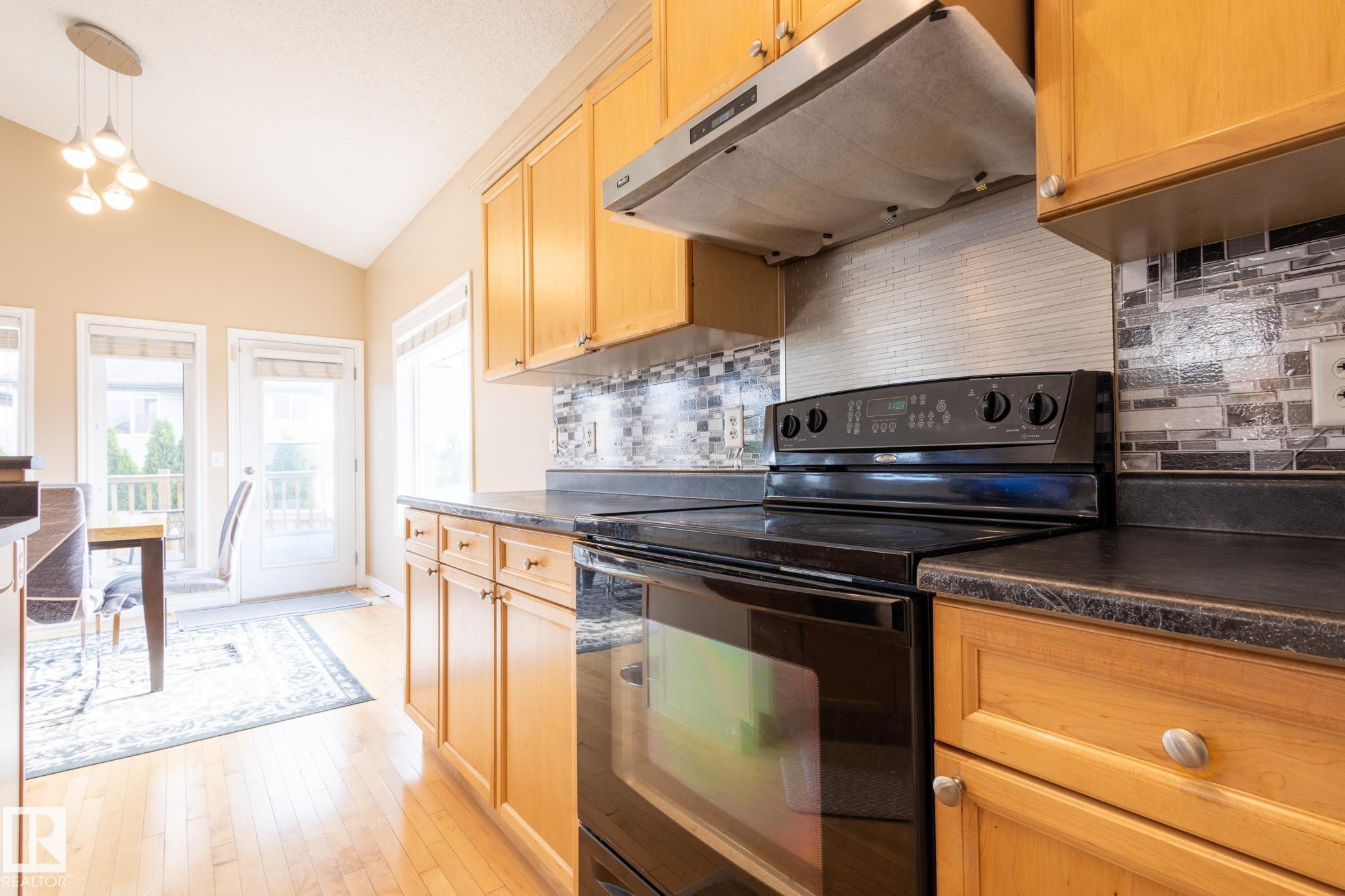 Photo 12 at 8390 Shaske Crescent NW, South Terwillegar, Edmonton