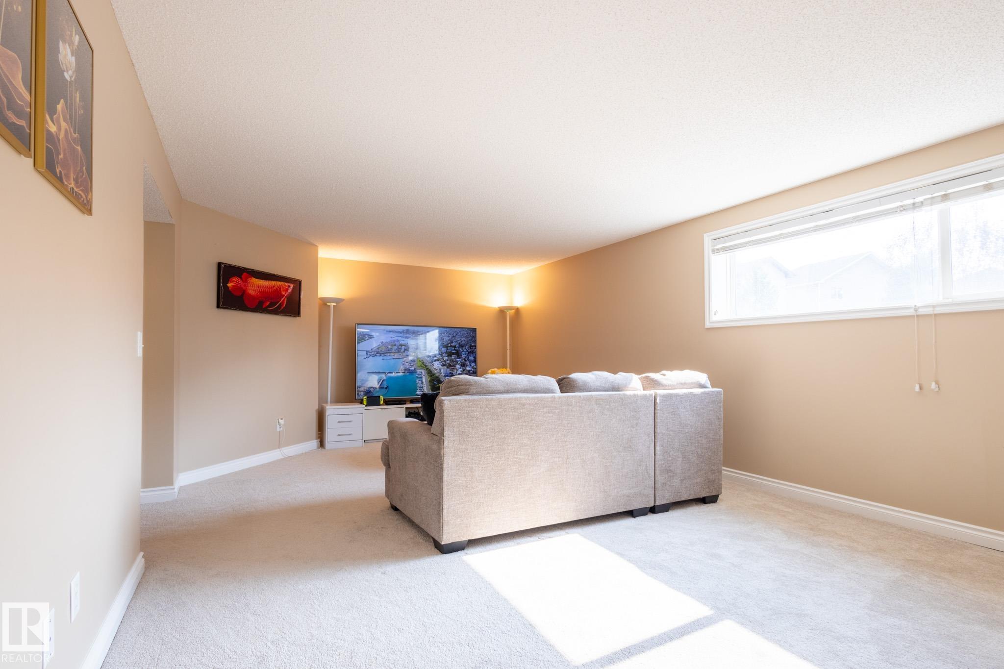 Photo 33 at 8390 Shaske Crescent NW, South Terwillegar, Edmonton