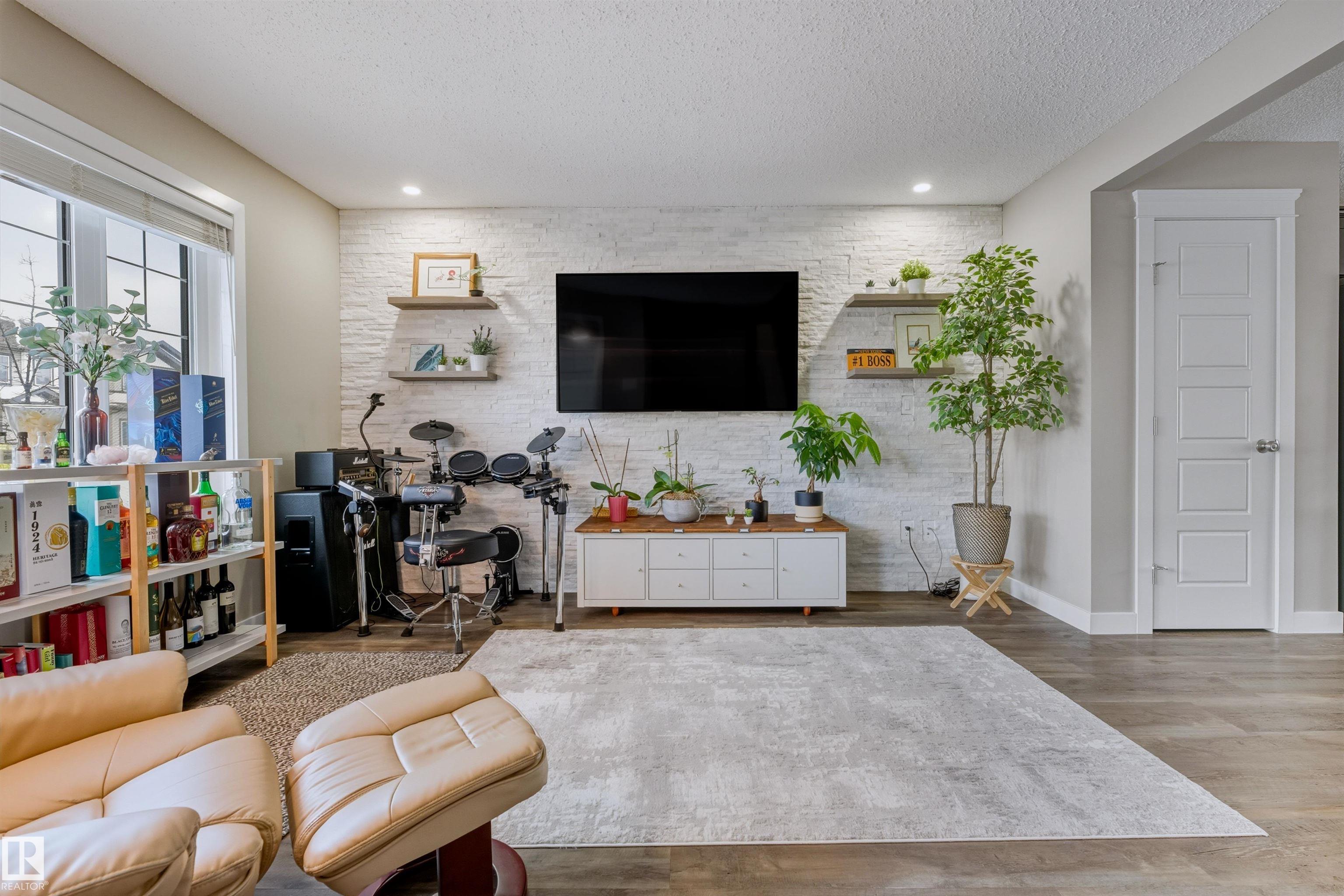 Picture for 1253 163 ST SW