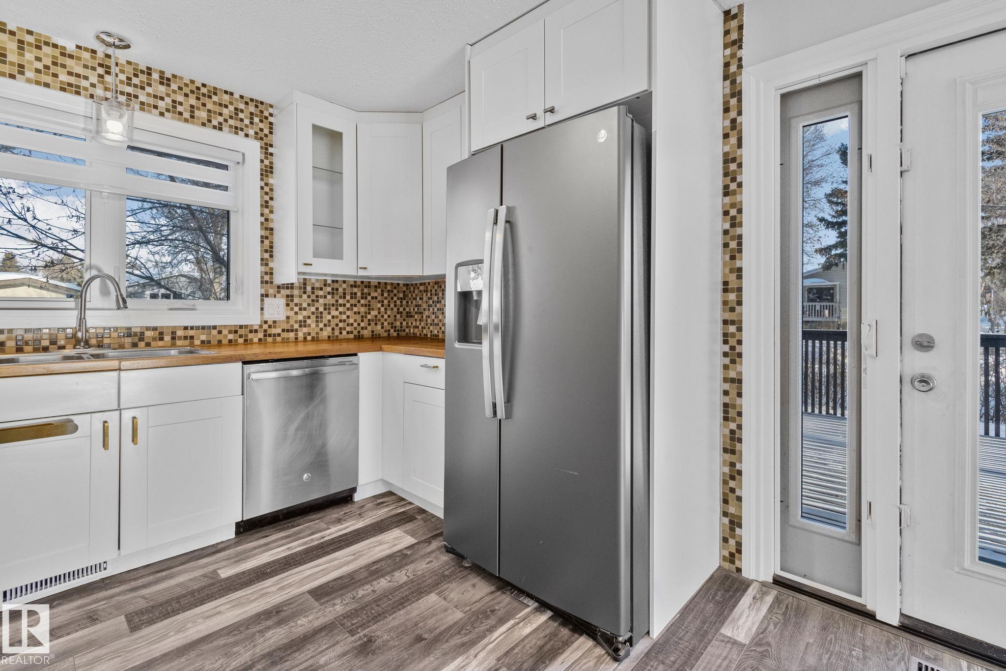 Photo 7 at 23 Larkspur Crescent, Lacombe Park, St. Albert