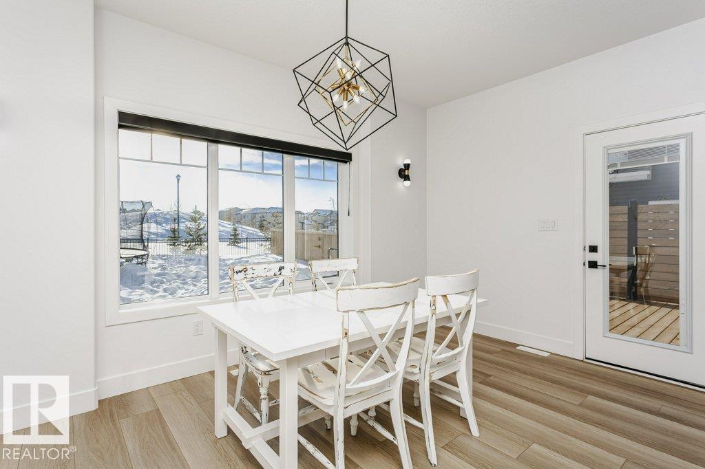 Photo 18 at 839 34 Avenue NW, Maple Crest, Edmonton