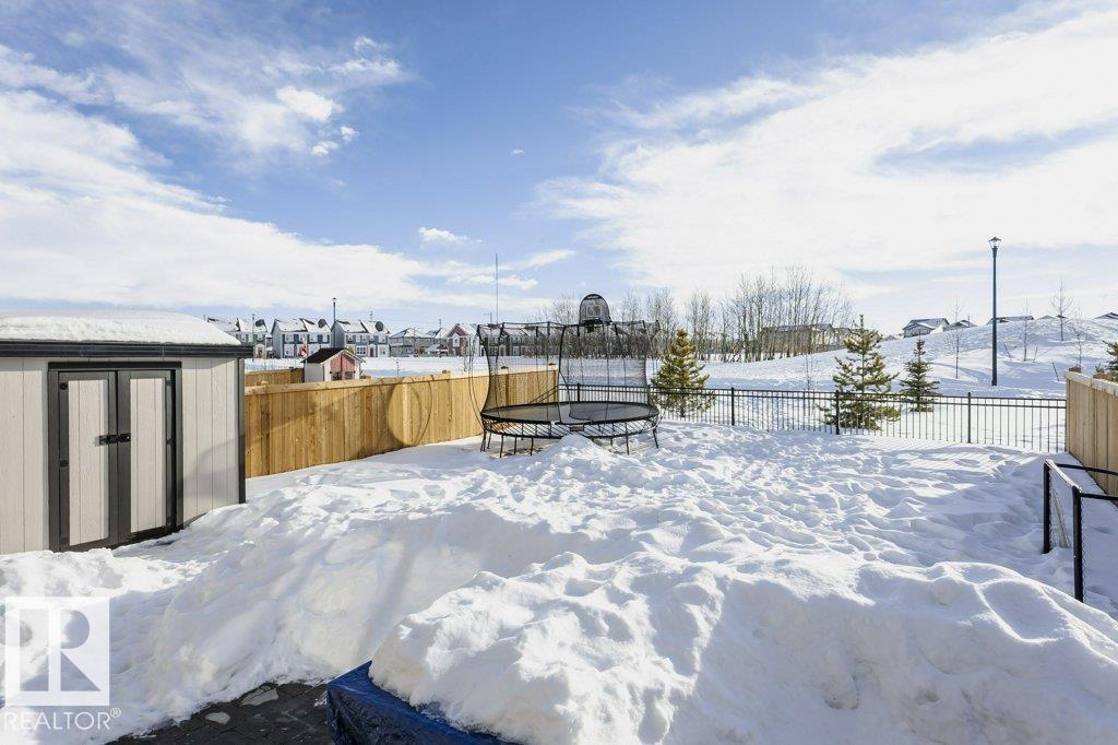 Photo 10 at 839 34 Avenue NW, Maple Crest, Edmonton