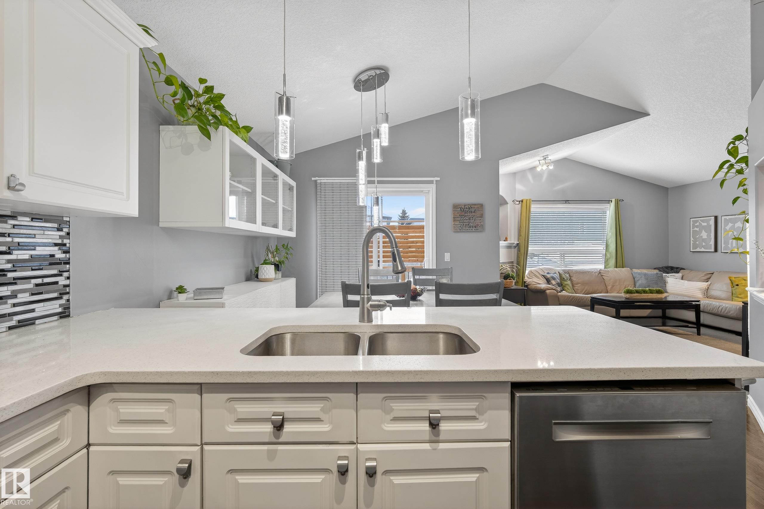 Photo 9 at 220 Galloway Wynd, South Fort, Fort Saskatchewan