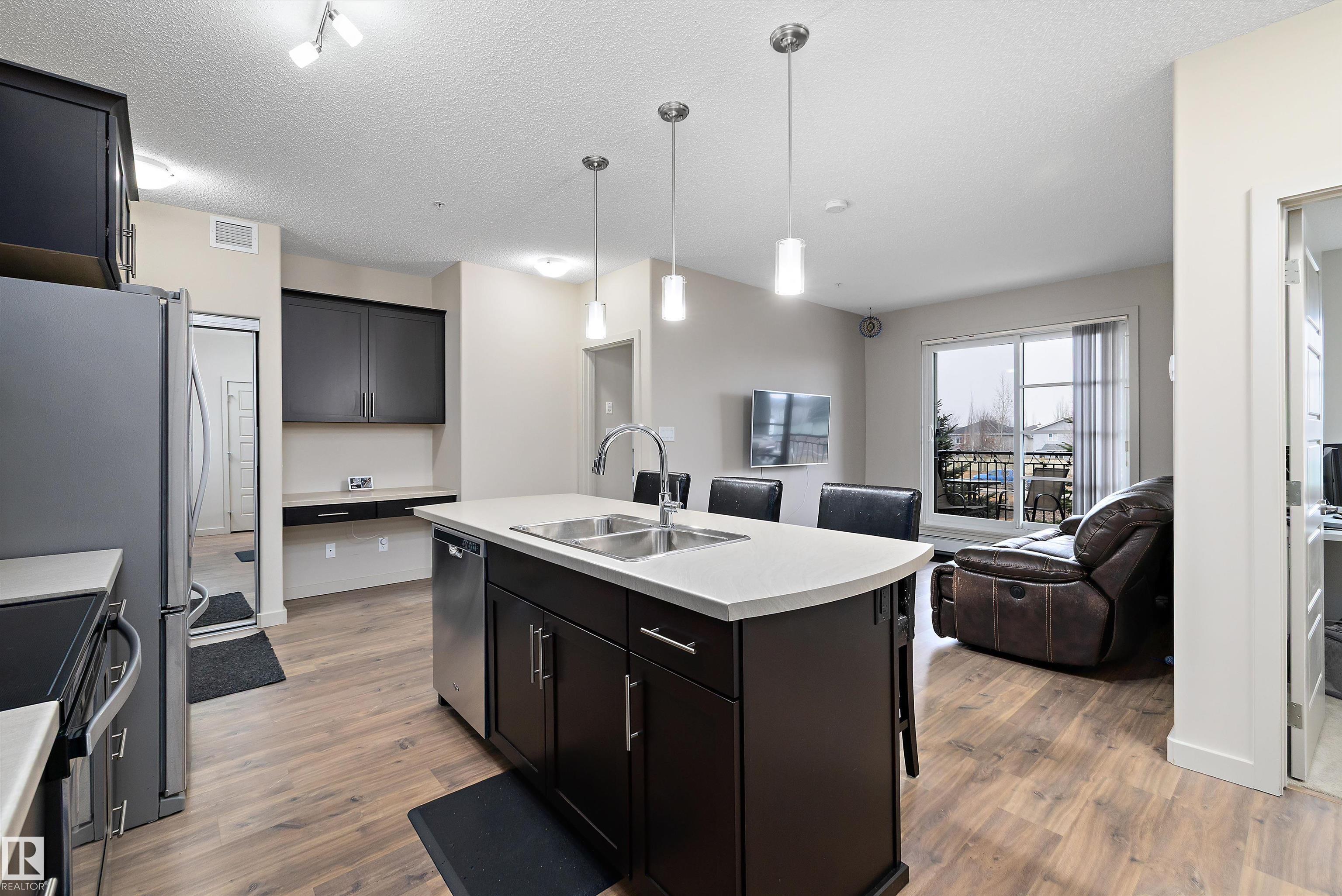 Photo 6 at 214 - 1004 Rosenthal Boulevard NW, Rosenthal, Edmonton