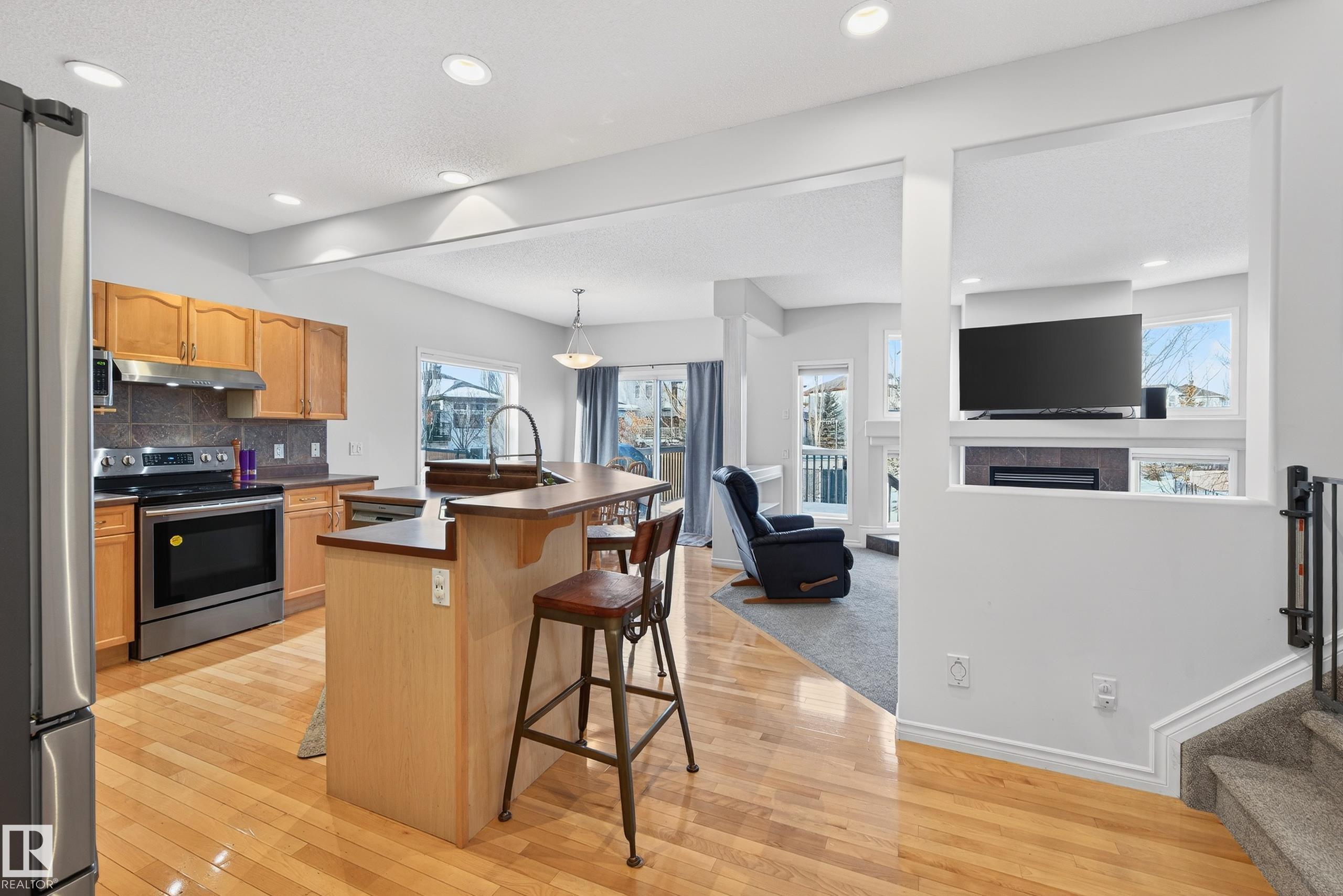 Photo 6 at 38 Embassy Place, Erin Ridge, St. Albert