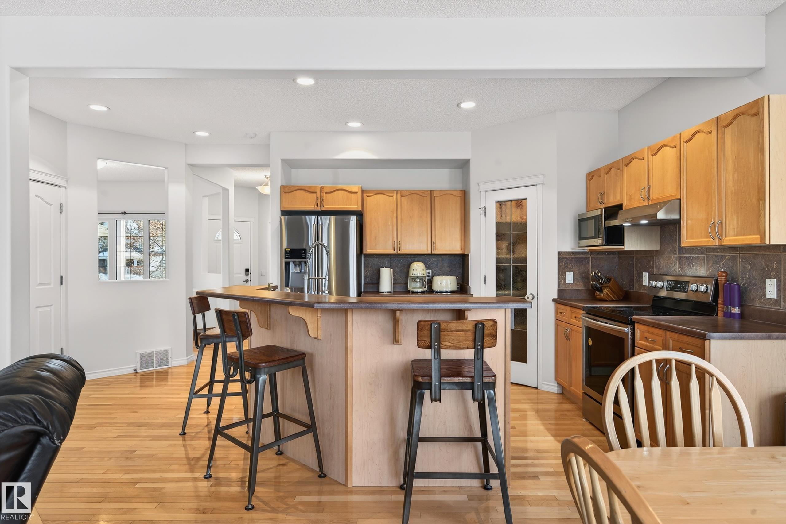 Photo 8 at 38 Embassy Place, Erin Ridge, St. Albert