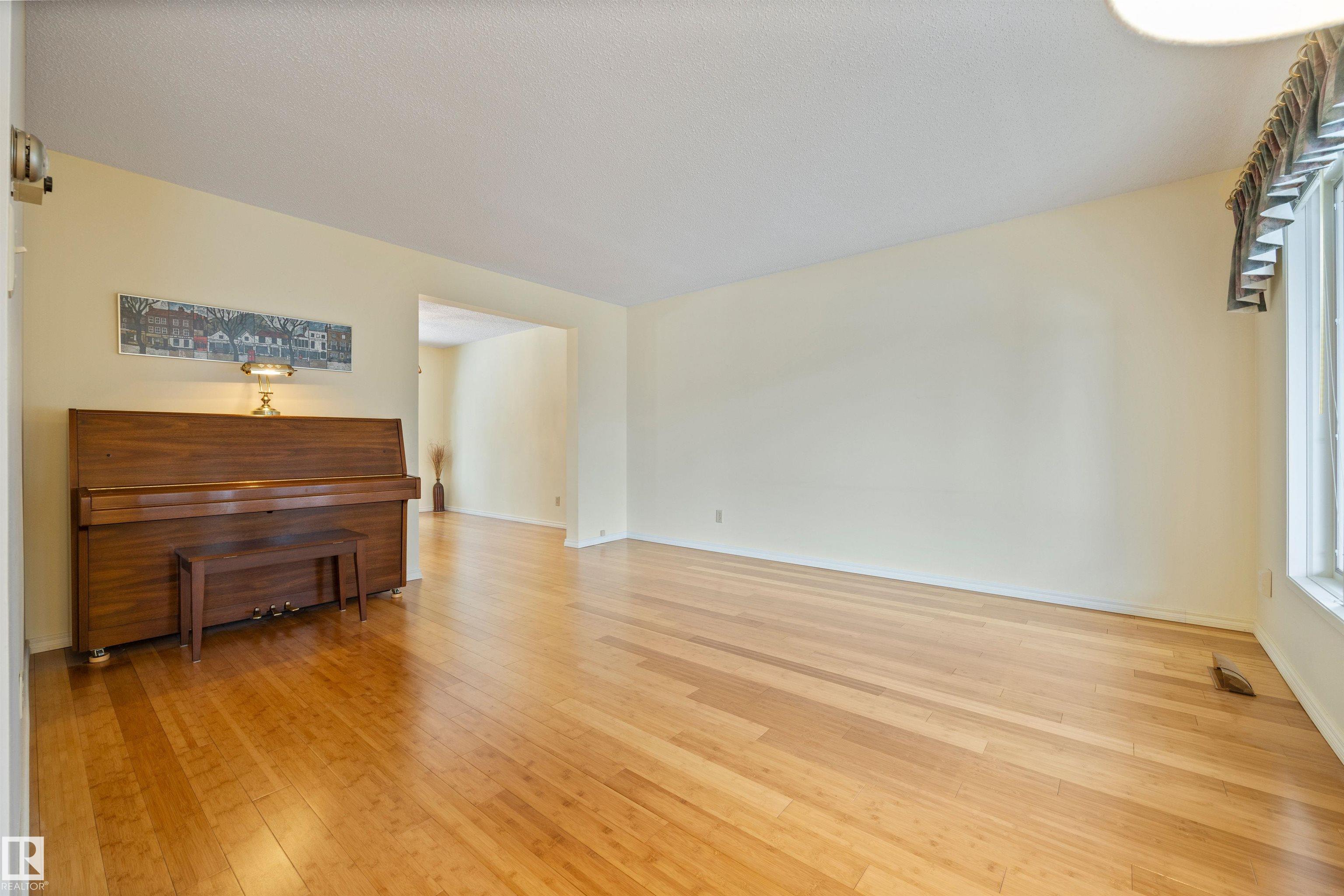 Photo 13 at 5 Loyola Place, Lacombe Park, St. Albert