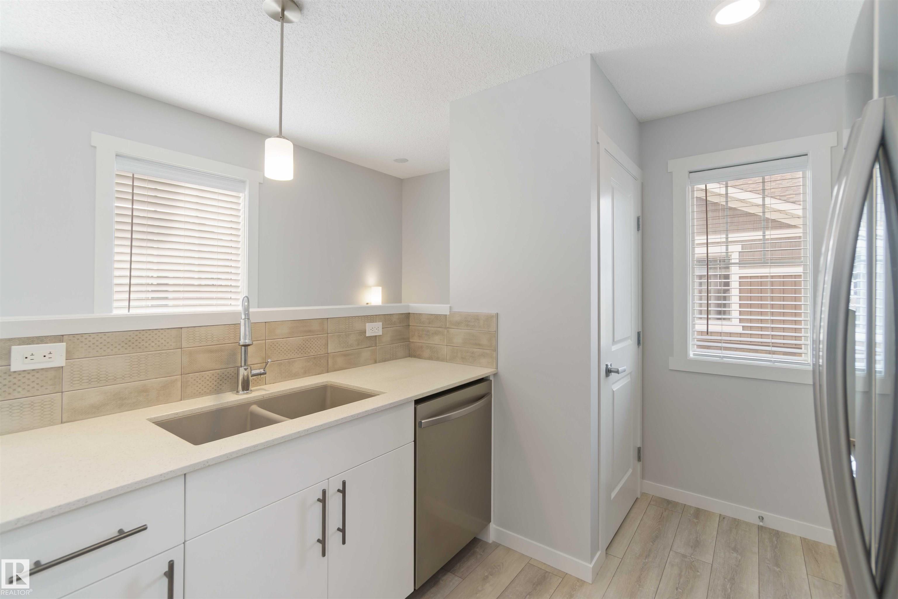 77 - 17832 78 Street NW, Crystallina Nera West, Edmonton