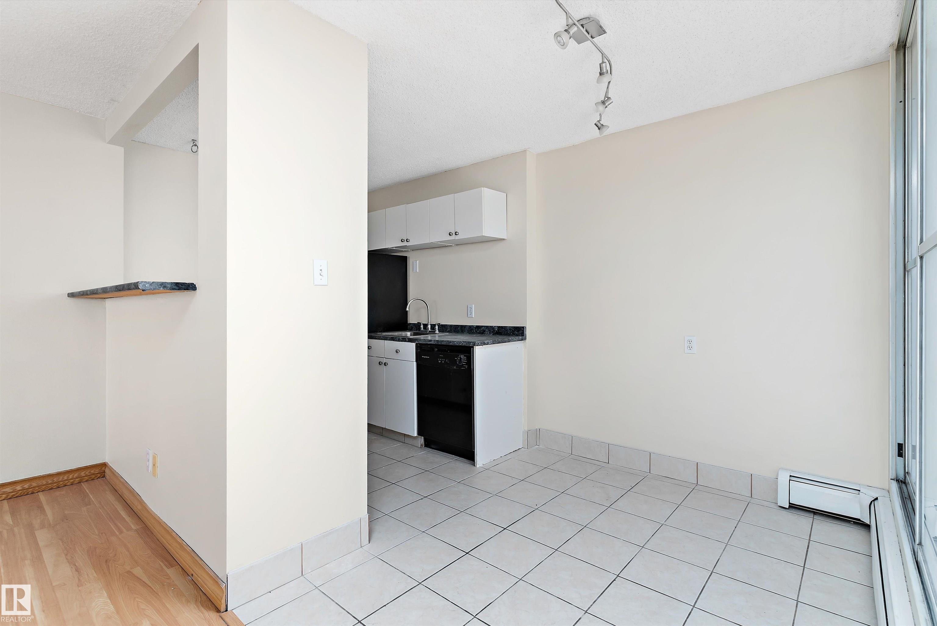 Photo 25 at 1401 - 12141 Jasper Avenue NW, Wîhkwêntôwin, Edmonton