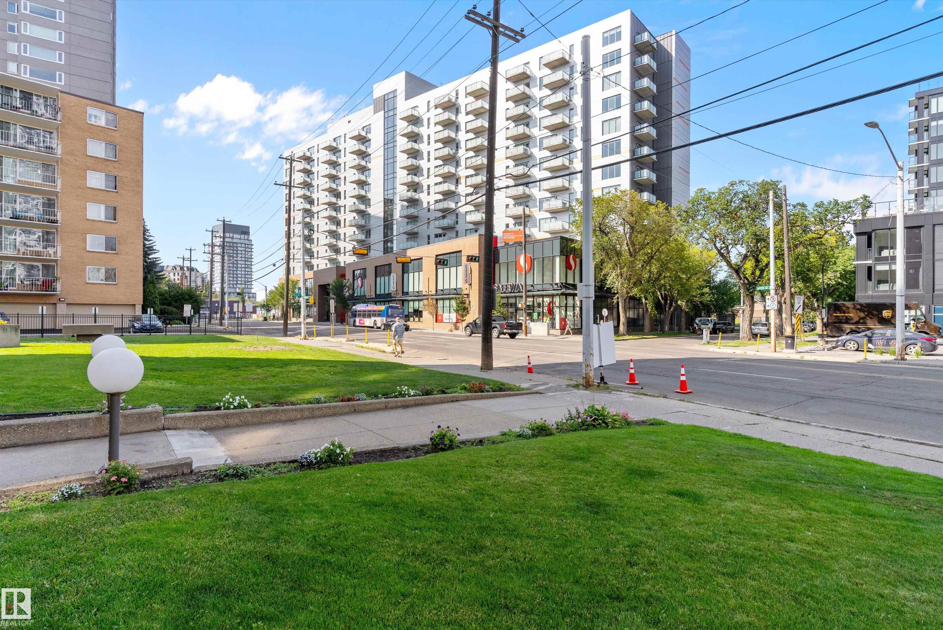 Photo 8 at 1401 - 12141 Jasper Avenue NW, Wîhkwêntôwin, Edmonton