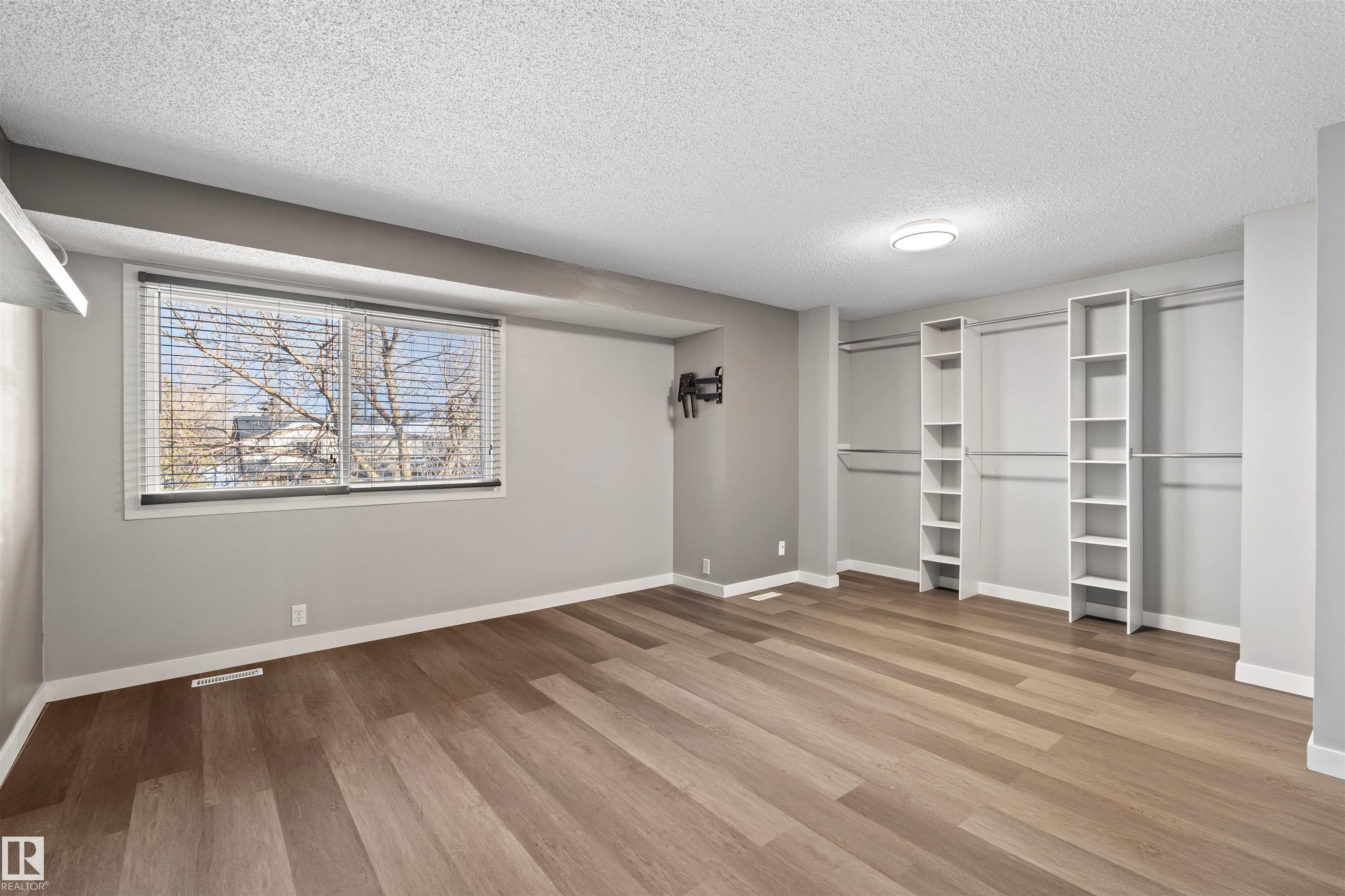 Photo 10 at 4769 35 Avenue NW, Minchau, Edmonton