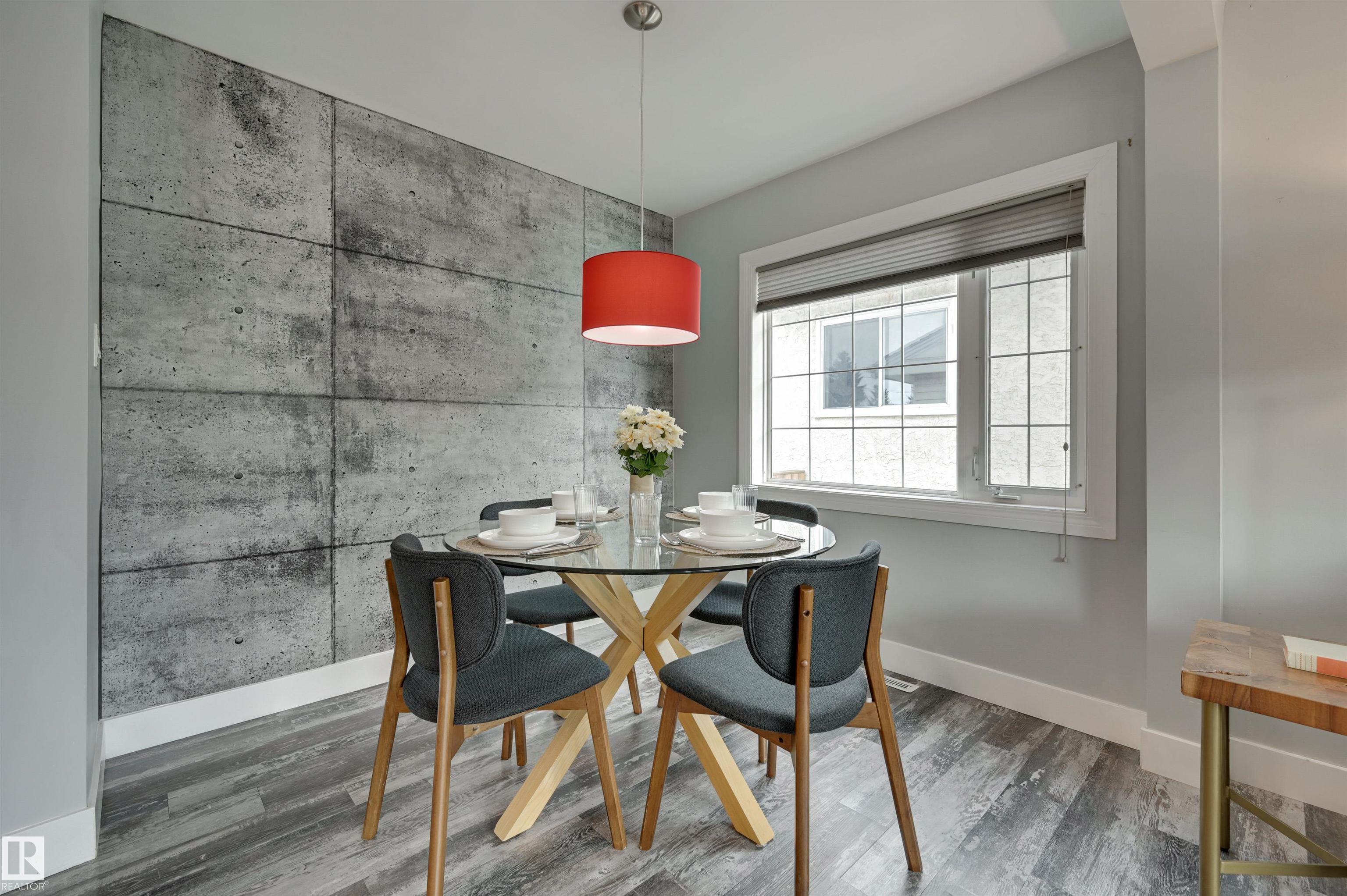 Photo 8 at 13932 118 Avenue NW, Dovercourt, Edmonton