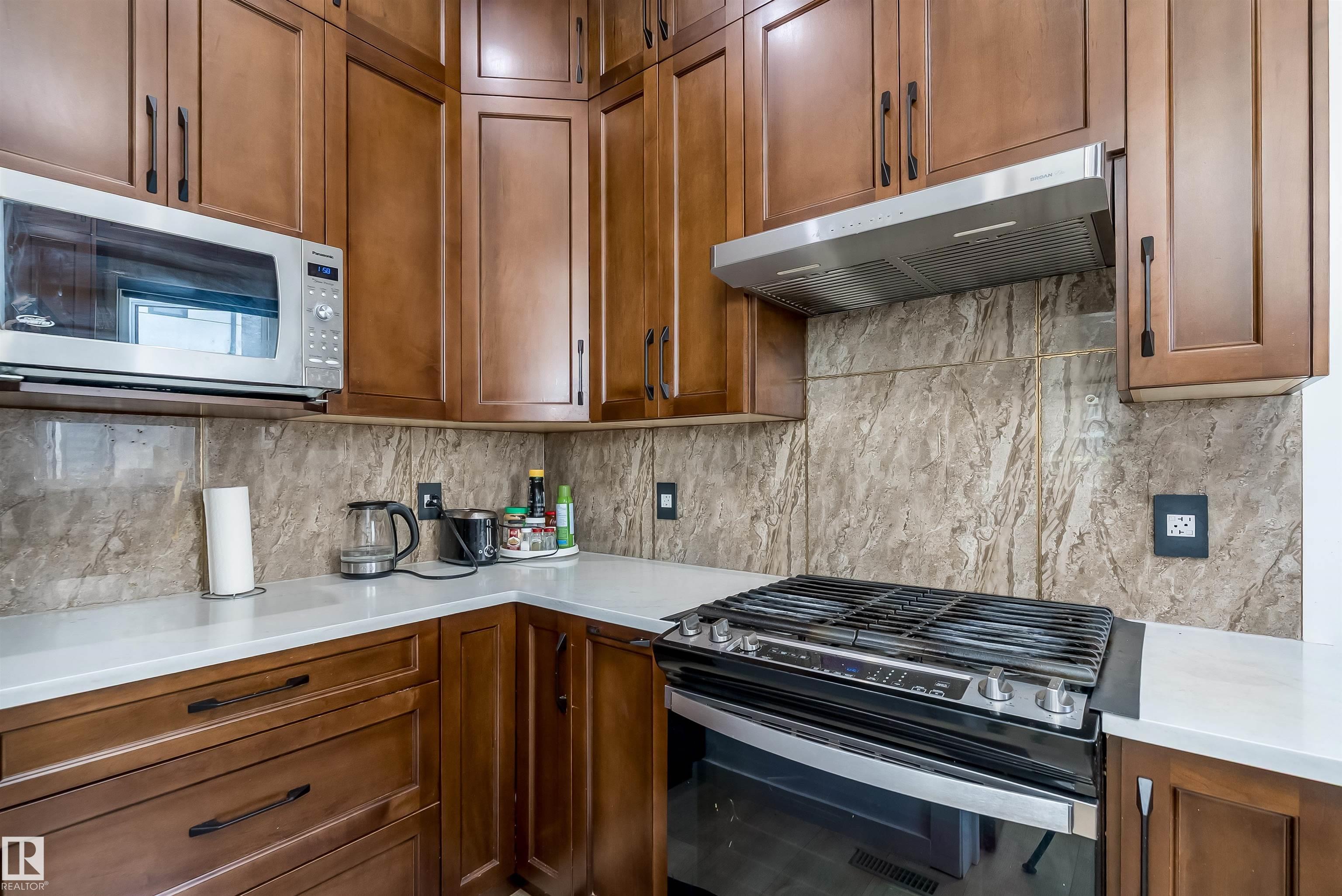 Photo 13 at 5811 28 Street NE, Diamond Estates, Rural Leduc County