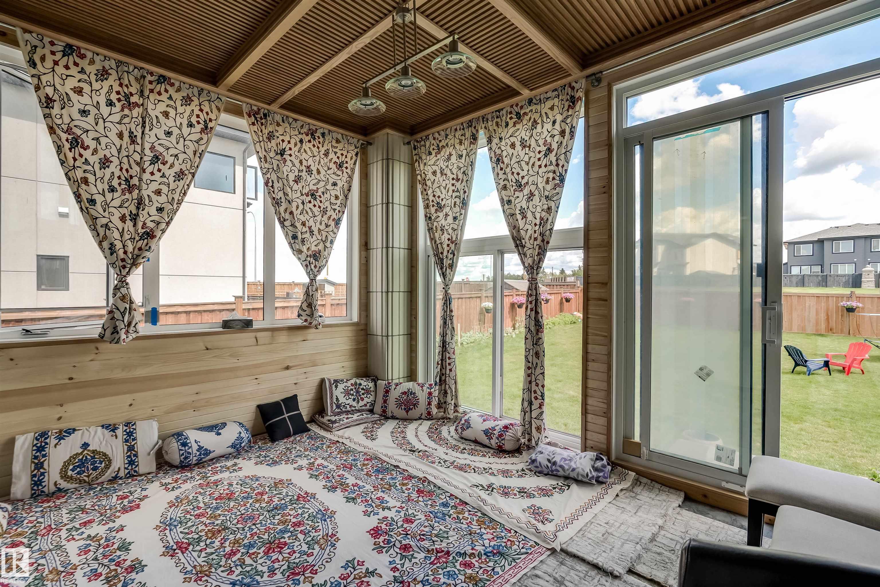 Photo 14 at 5811 28 Street NE, Diamond Estates, Rural Leduc County