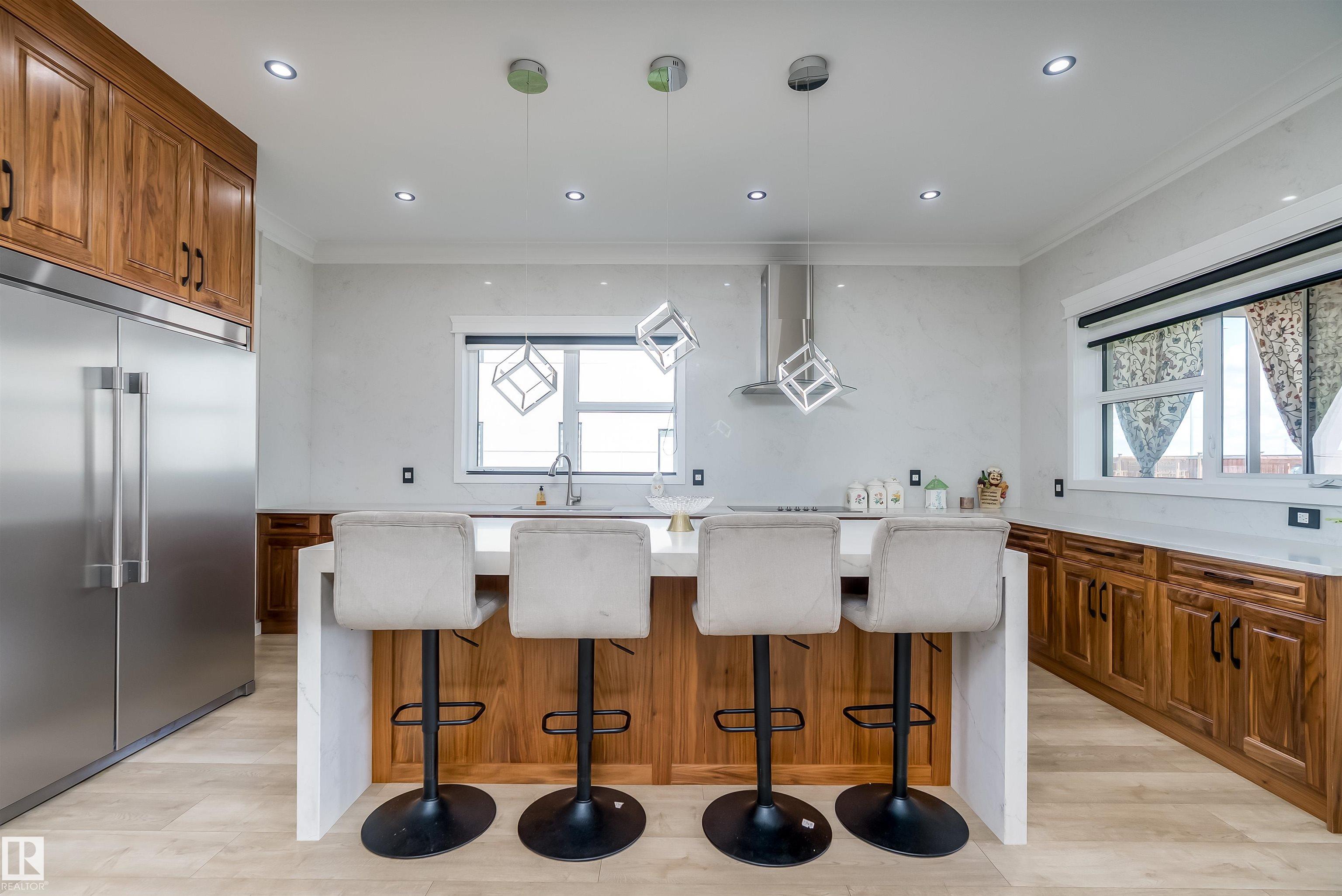 Photo 9 at 5811 28 Street NE, Diamond Estates, Rural Leduc County