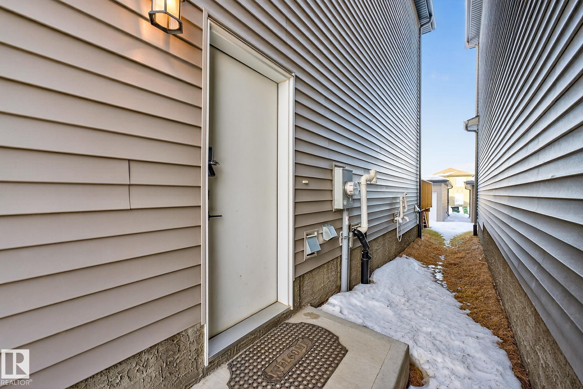 Photo 29 at 1141 Goldfinch Crescent NW, Kinglet Gardens, Edmonton