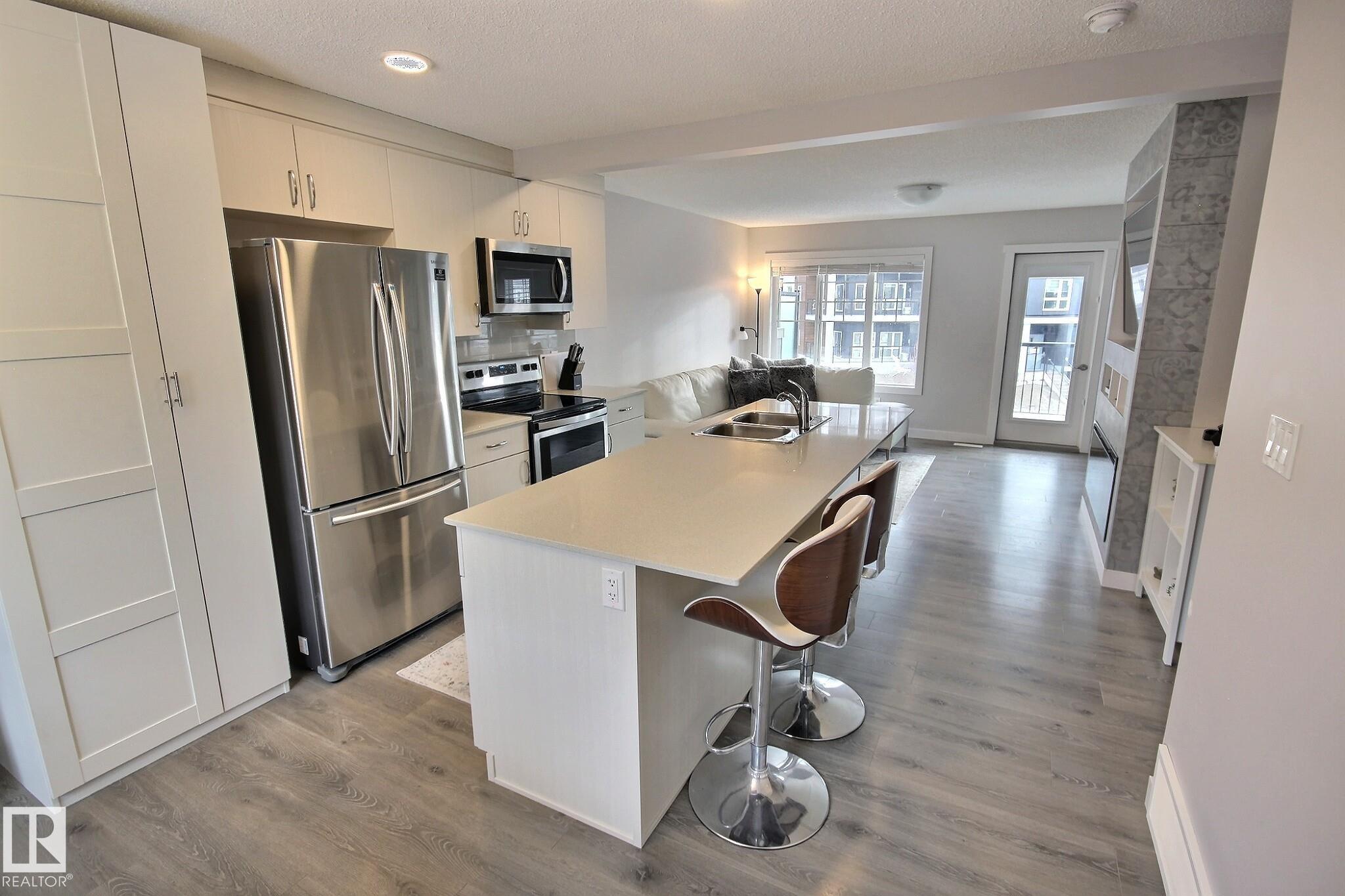 Photo 6 at 846 Daniels Way SW, Desrochers Area, Edmonton