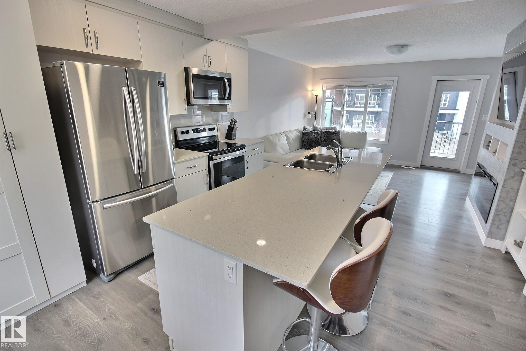 Photo 7 at 846 Daniels Way SW, Desrochers Area, Edmonton