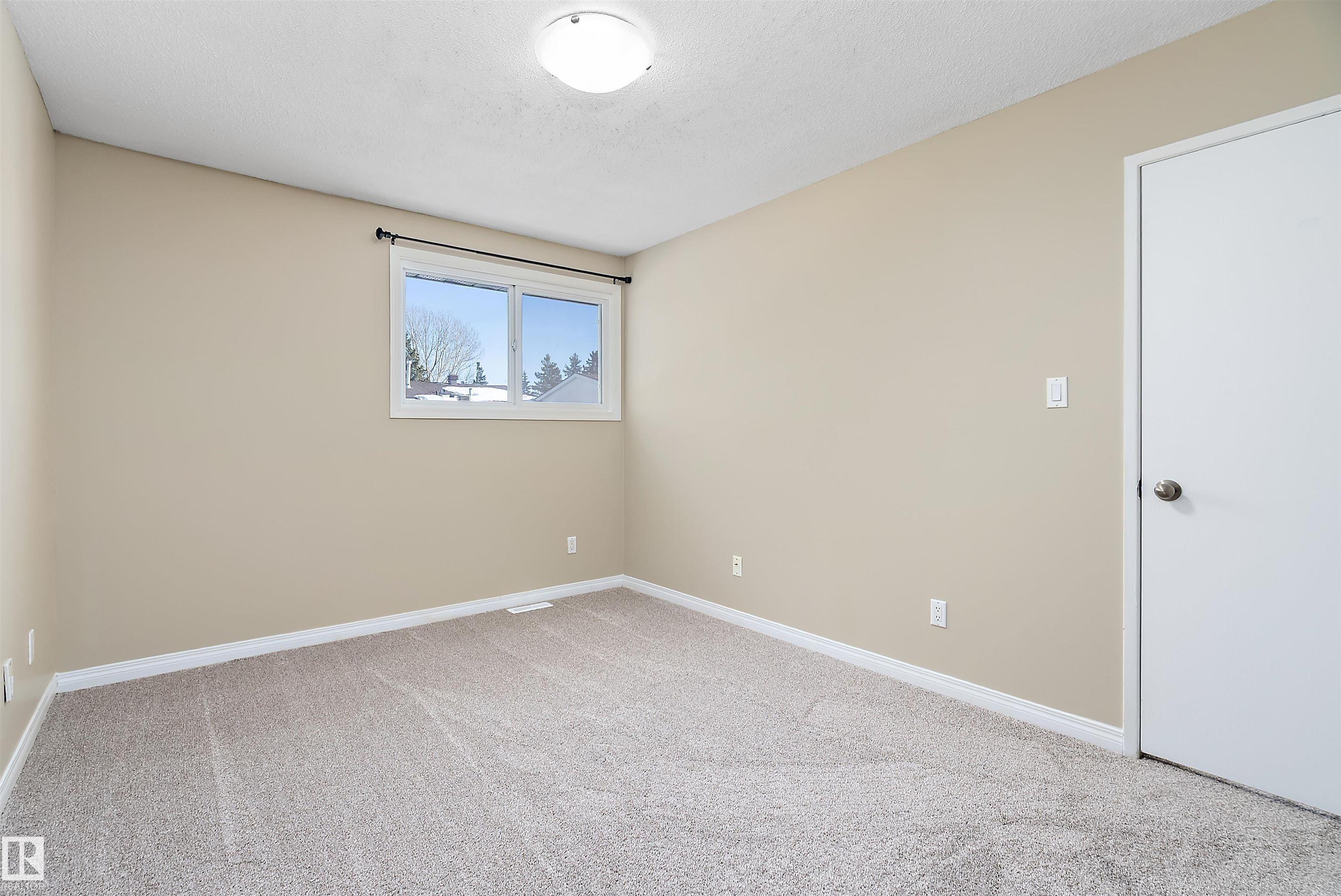Photo 22 at 14583 121 Street NW, Caernarvon, Edmonton