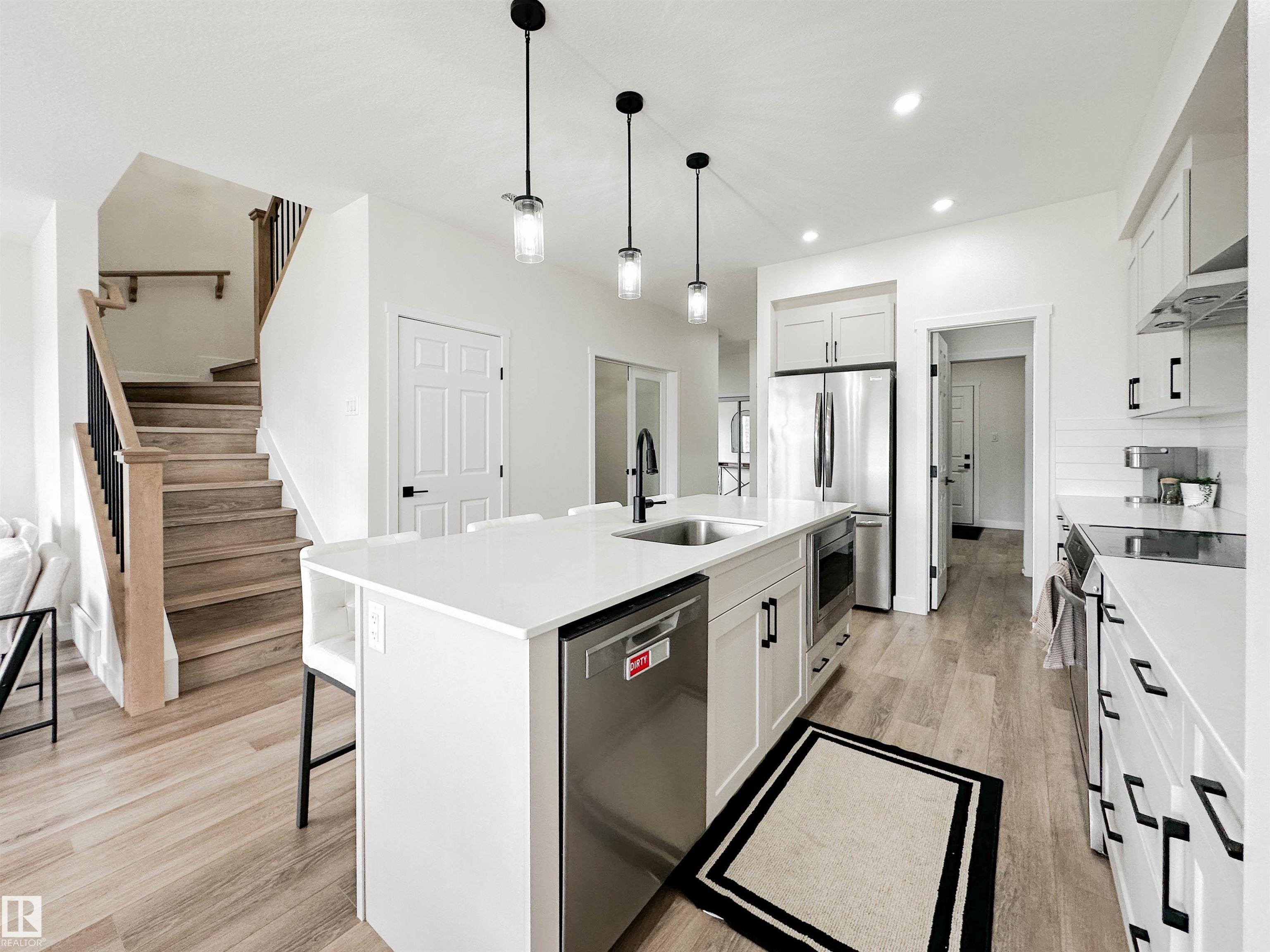 Photo 11 at 13007 213 Street NW, Trumpeter Area, Edmonton