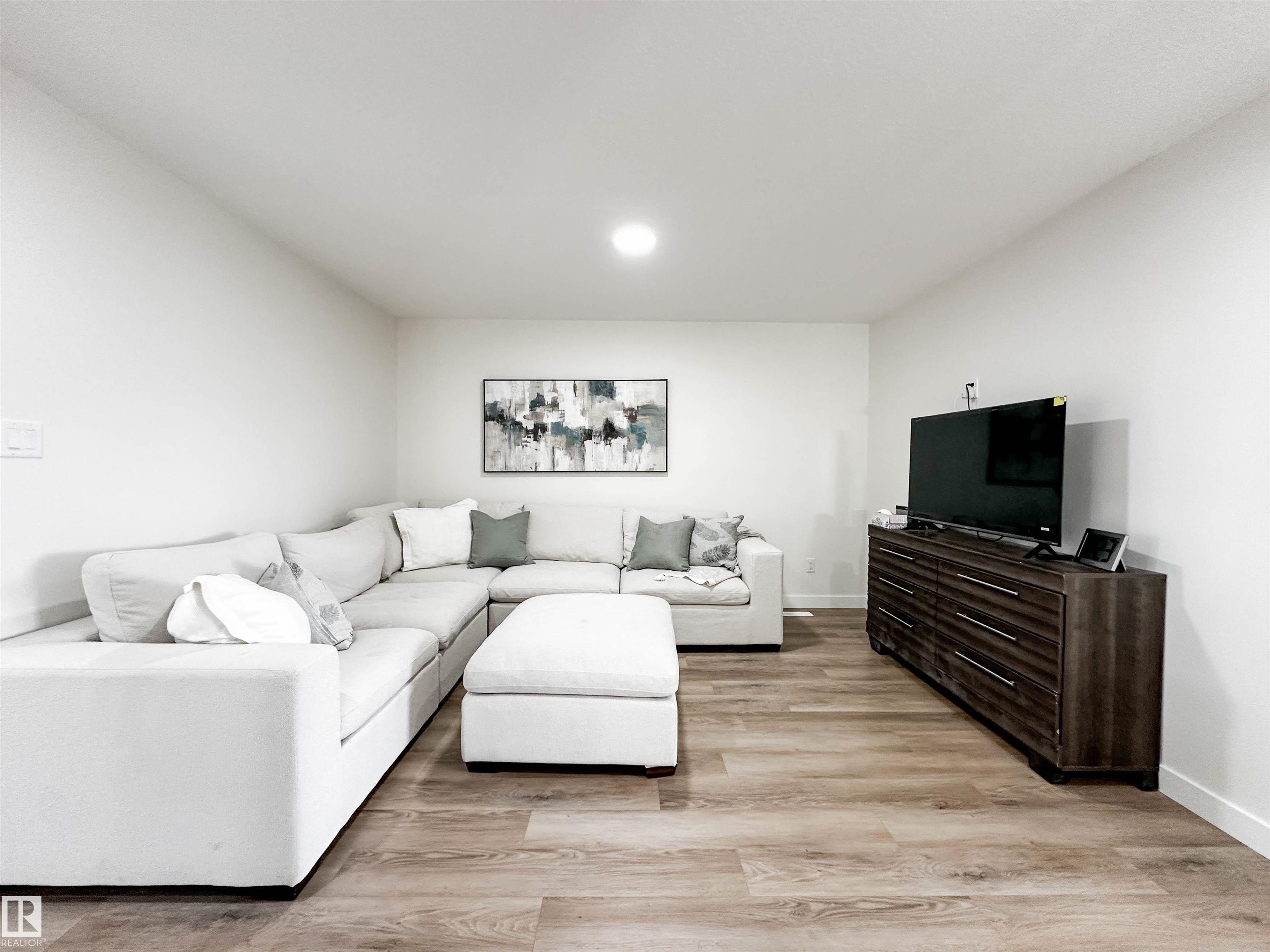 Photo 31 at 13007 213 Street NW, Trumpeter Area, Edmonton