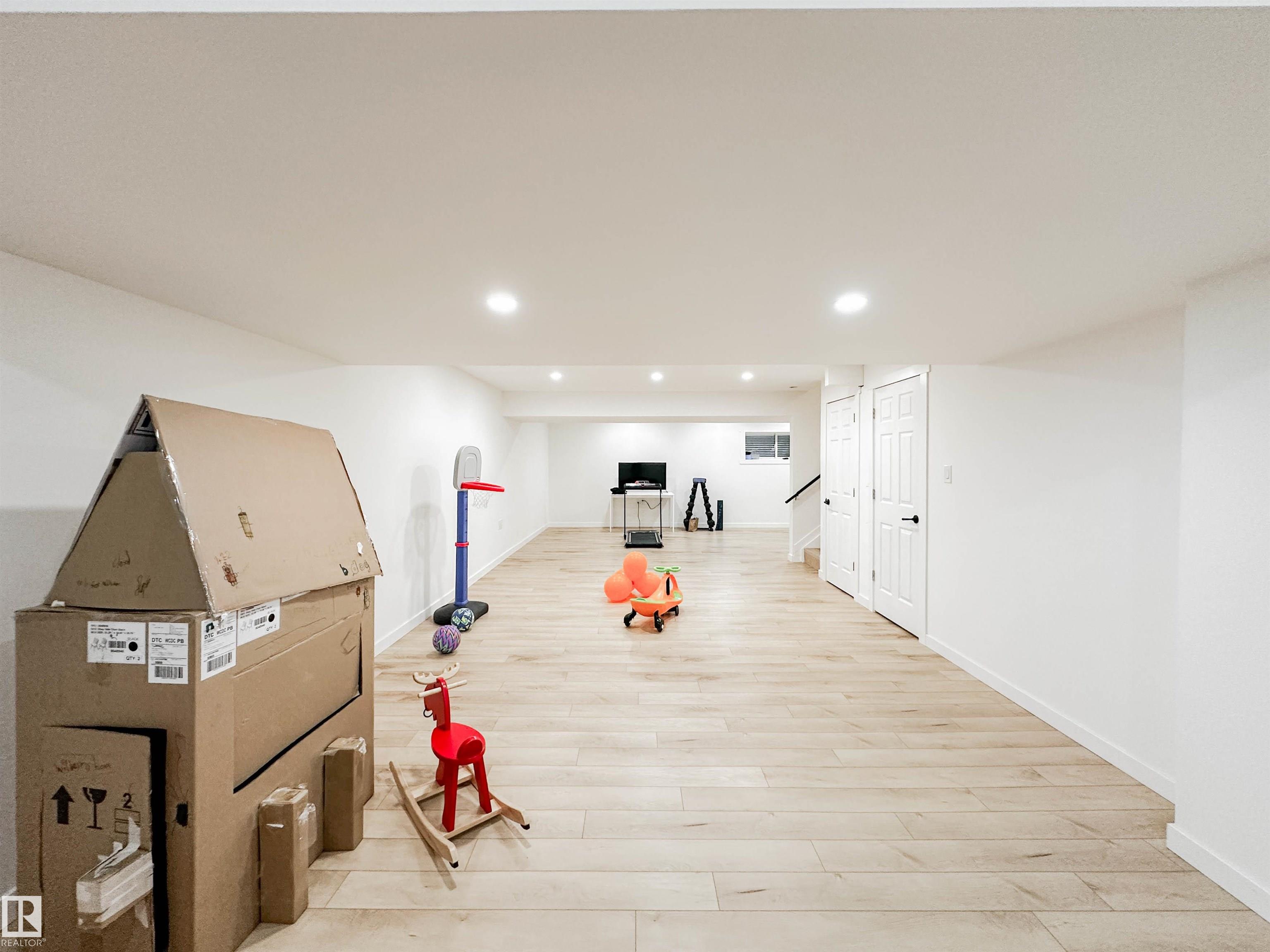 Photo 57 at 13007 213 Street NW, Trumpeter Area, Edmonton