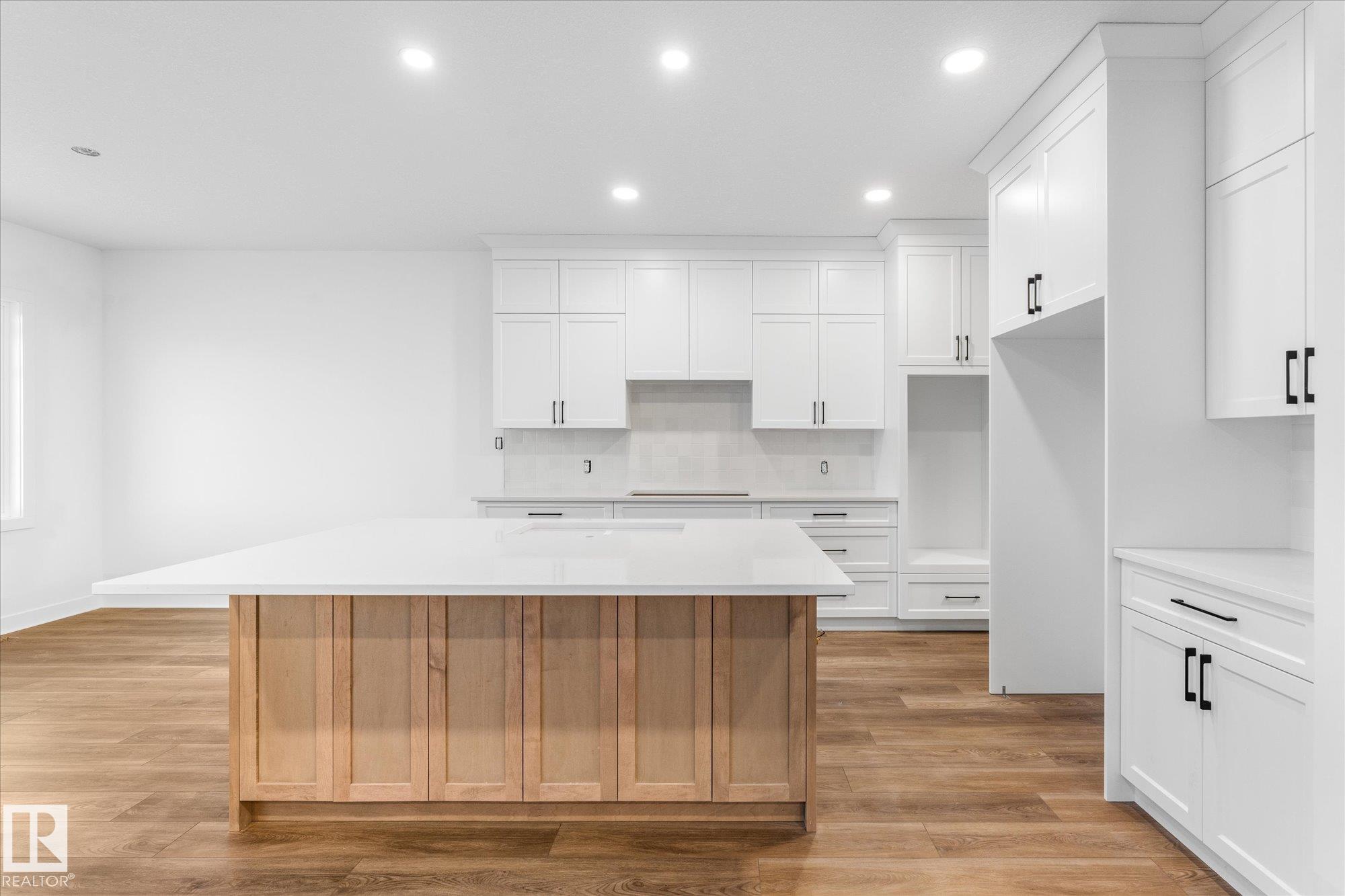 Photo 13 at 43 Darby Crescent, Deer Park, Spruce Grove