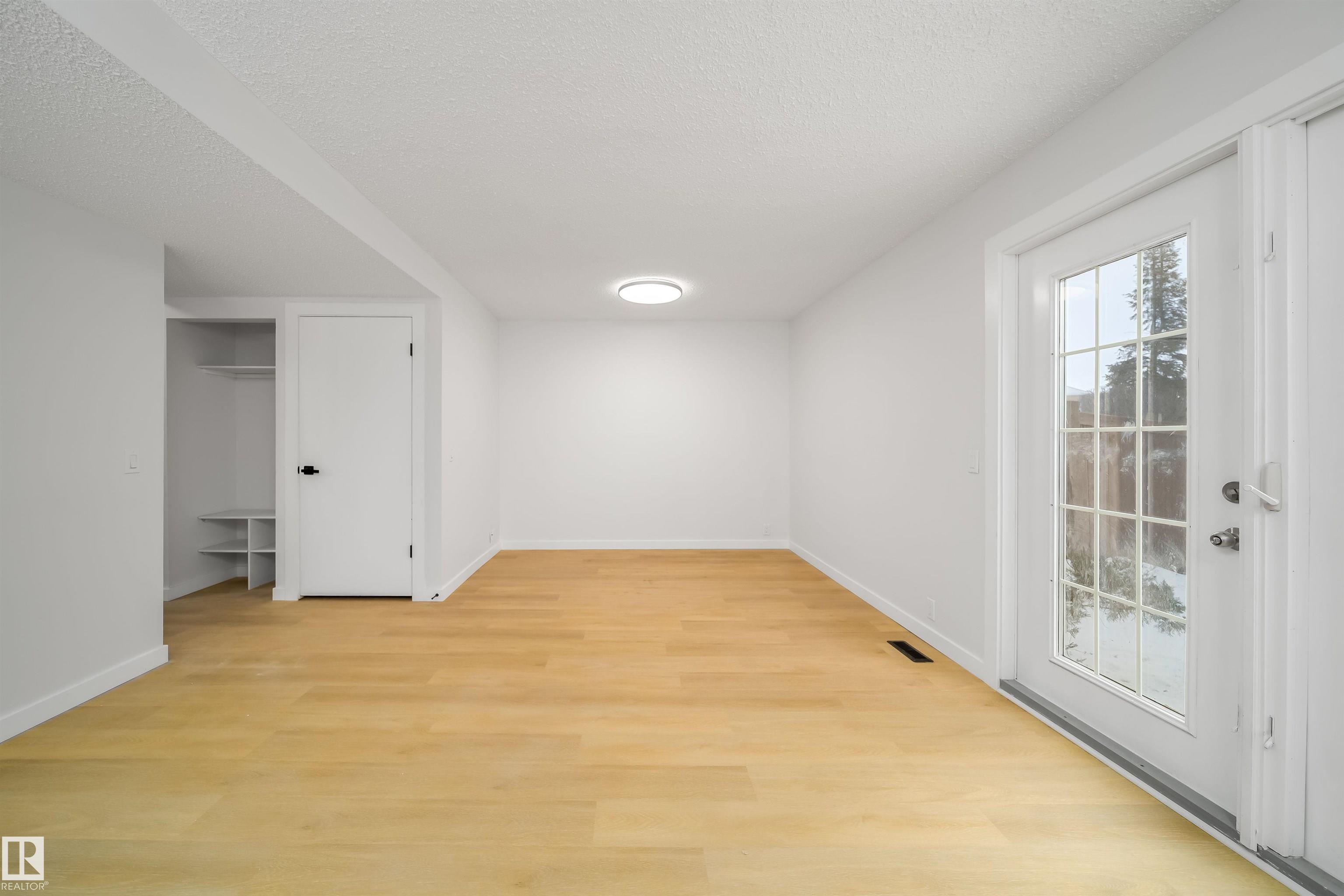 Photo 12 at 3293 139 Avenue NW, Hairsine, Edmonton