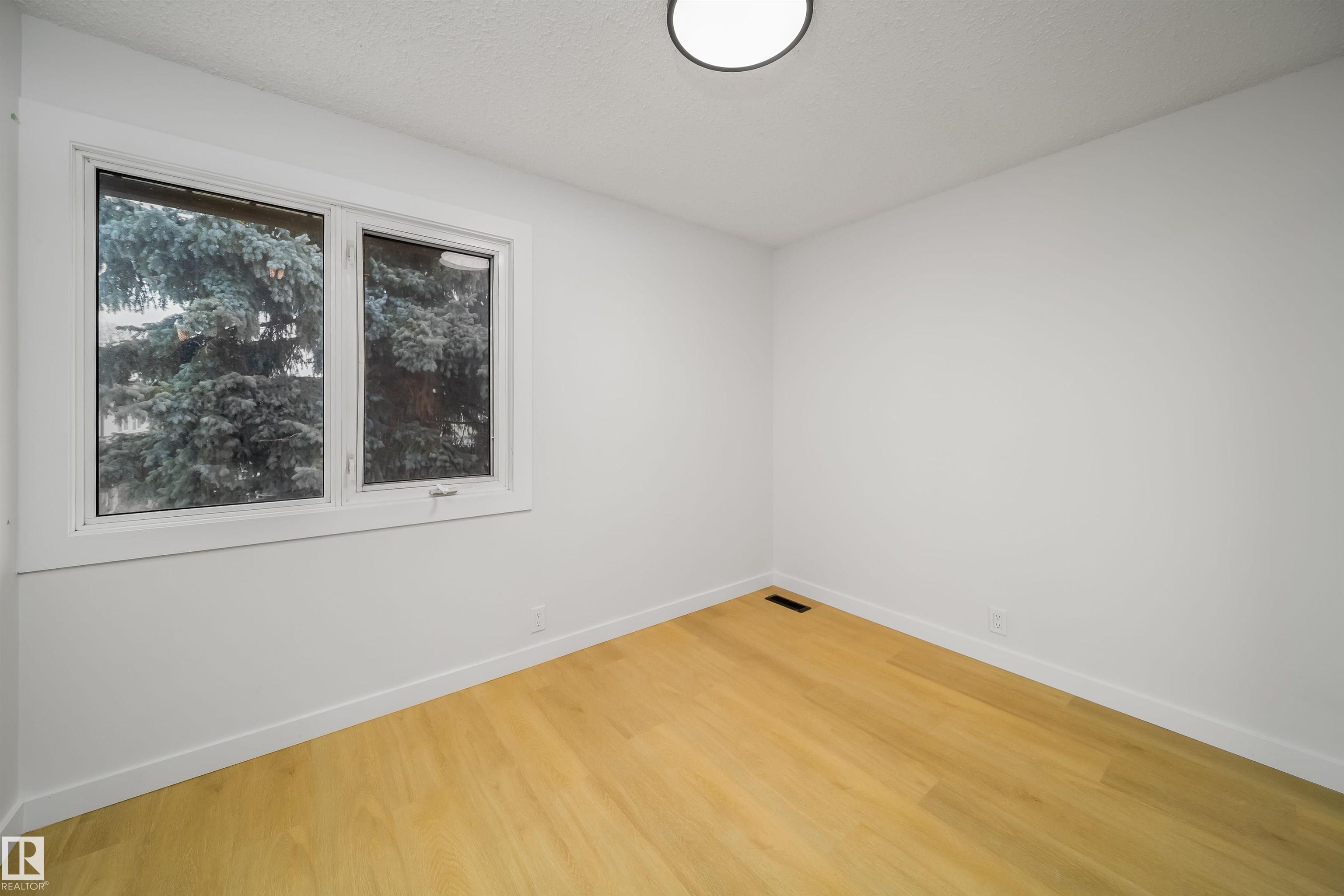 Photo 21 at 3293 139 Avenue NW, Hairsine, Edmonton