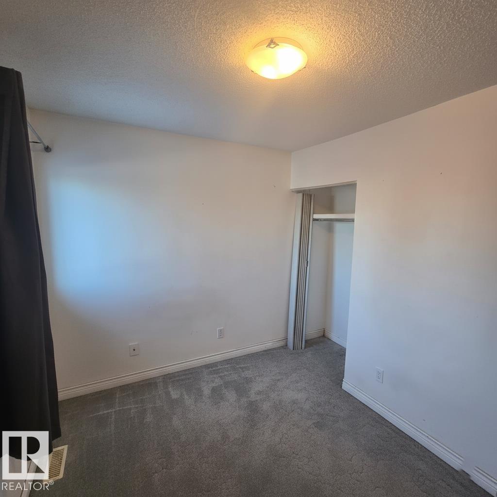 Photo 14 at 5462 38a Avenue NW, Greenview, Edmonton