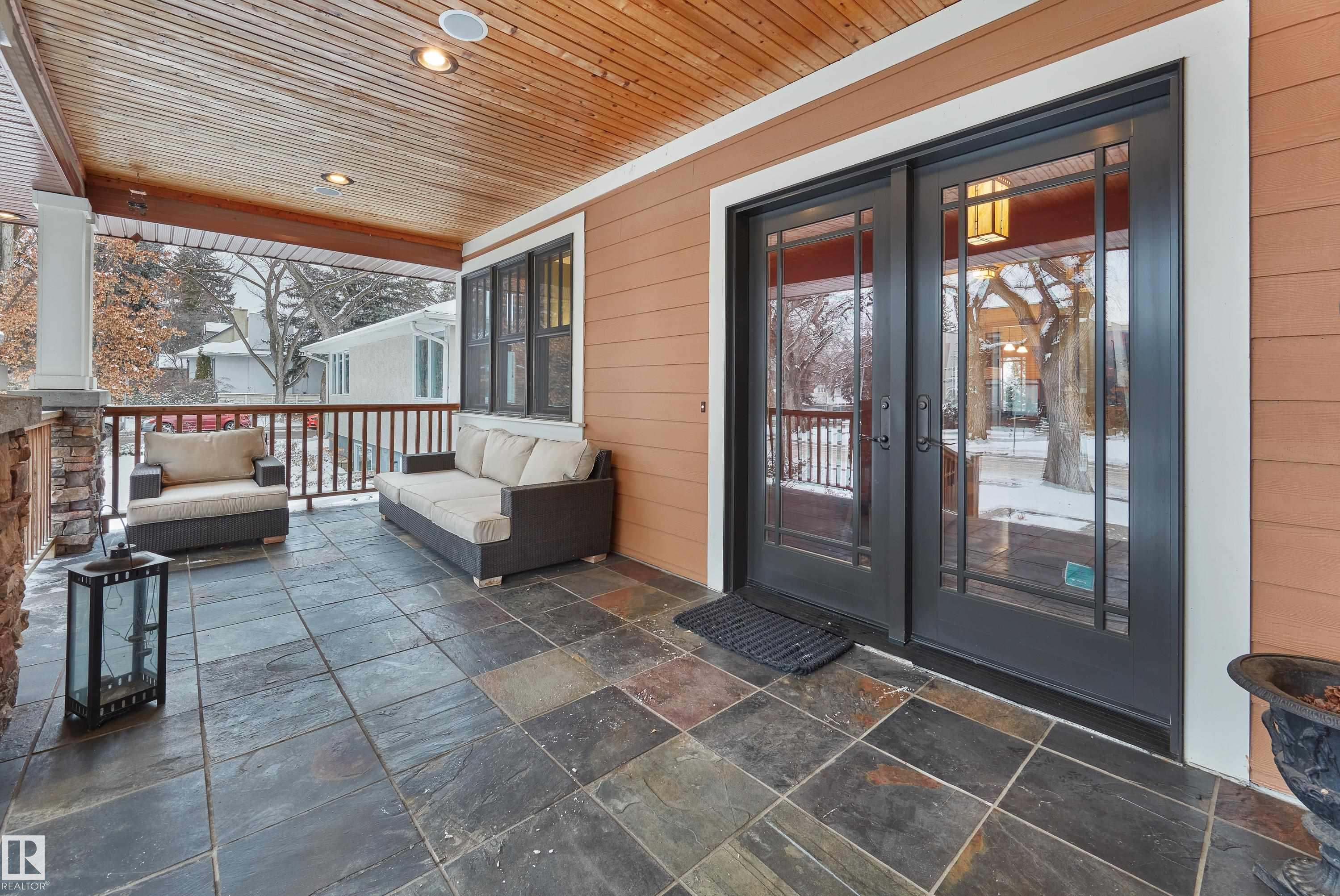 Photo 3 at 9135 117 Street NW, Windsor Park, Edmonton