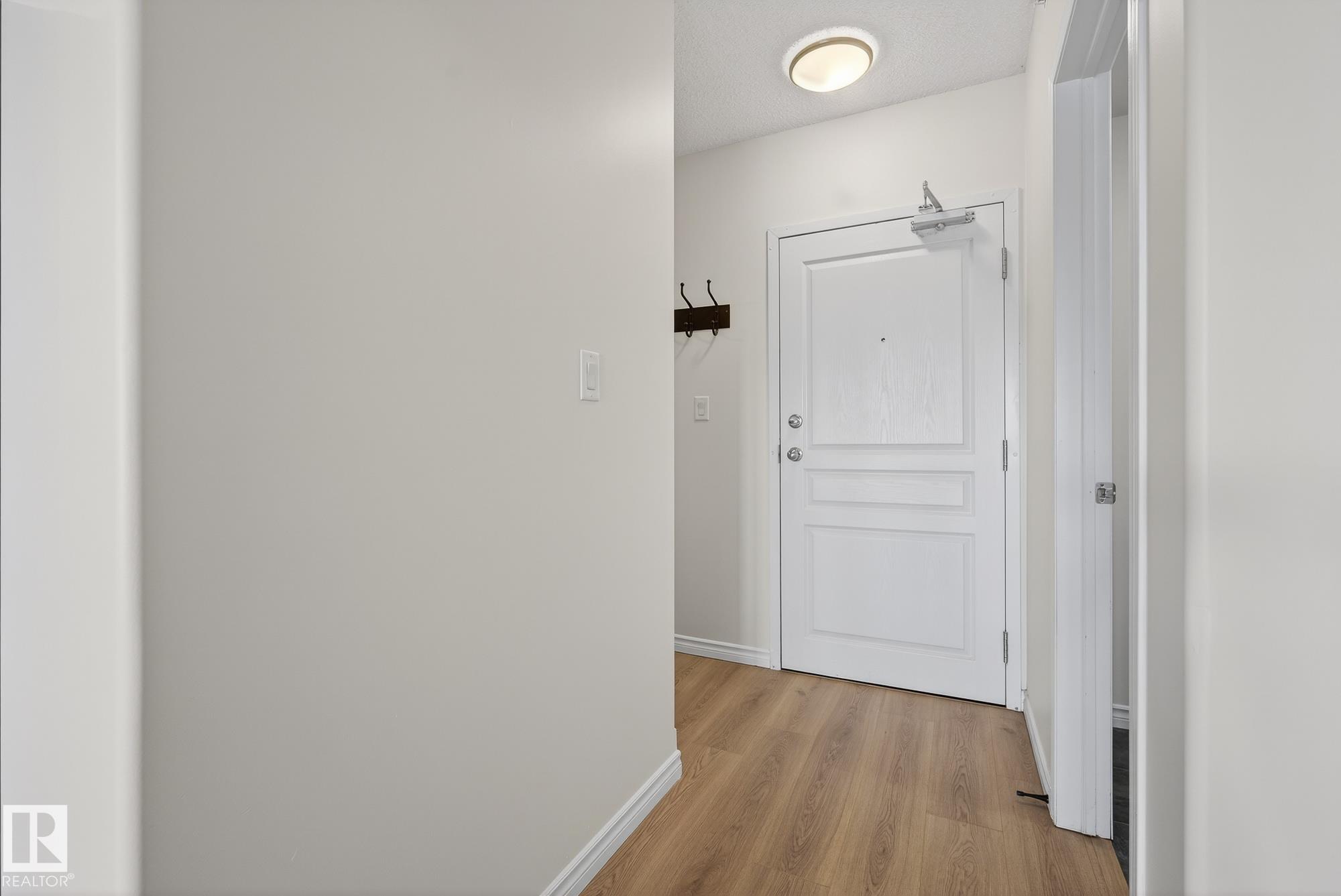 Photo 11 at 203 - 9707 106 Street NW, Downtown, Edmonton