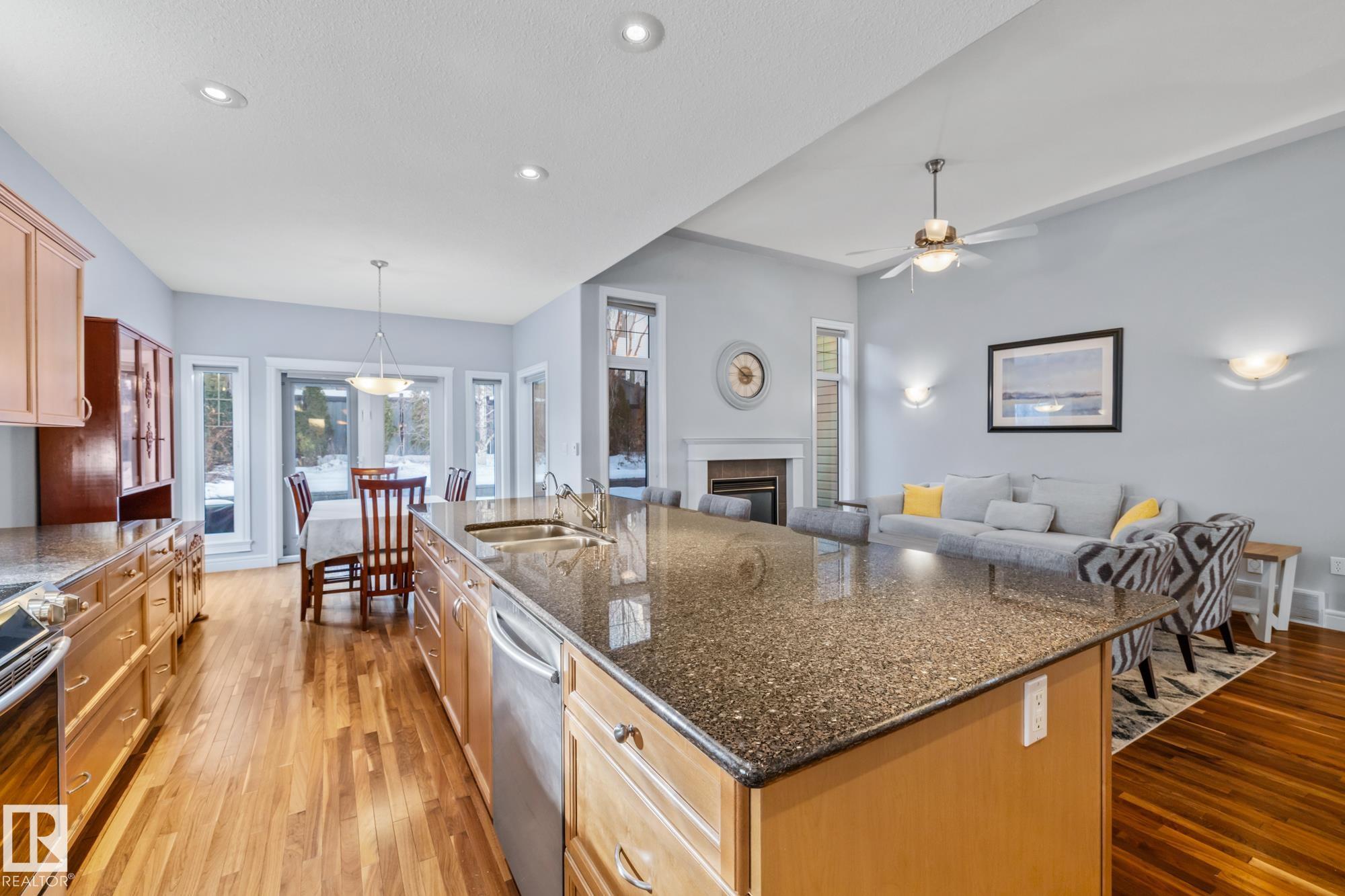 Photo 13 at 33 Oakhill Place, Oakmont, St. Albert