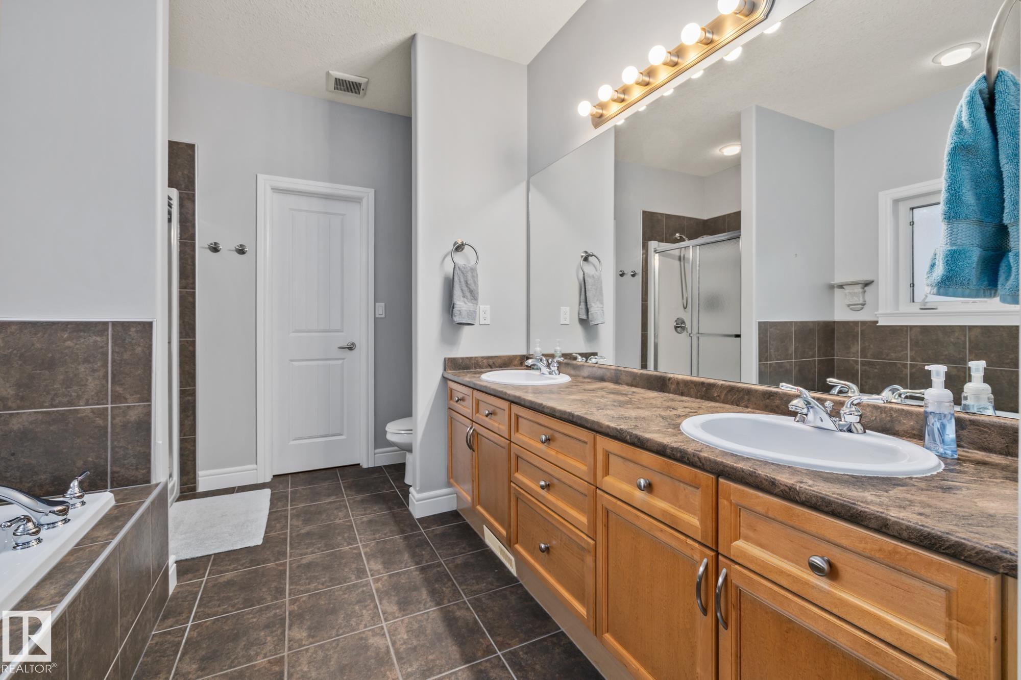 Photo 18 at 33 Oakhill Place, Oakmont, St. Albert