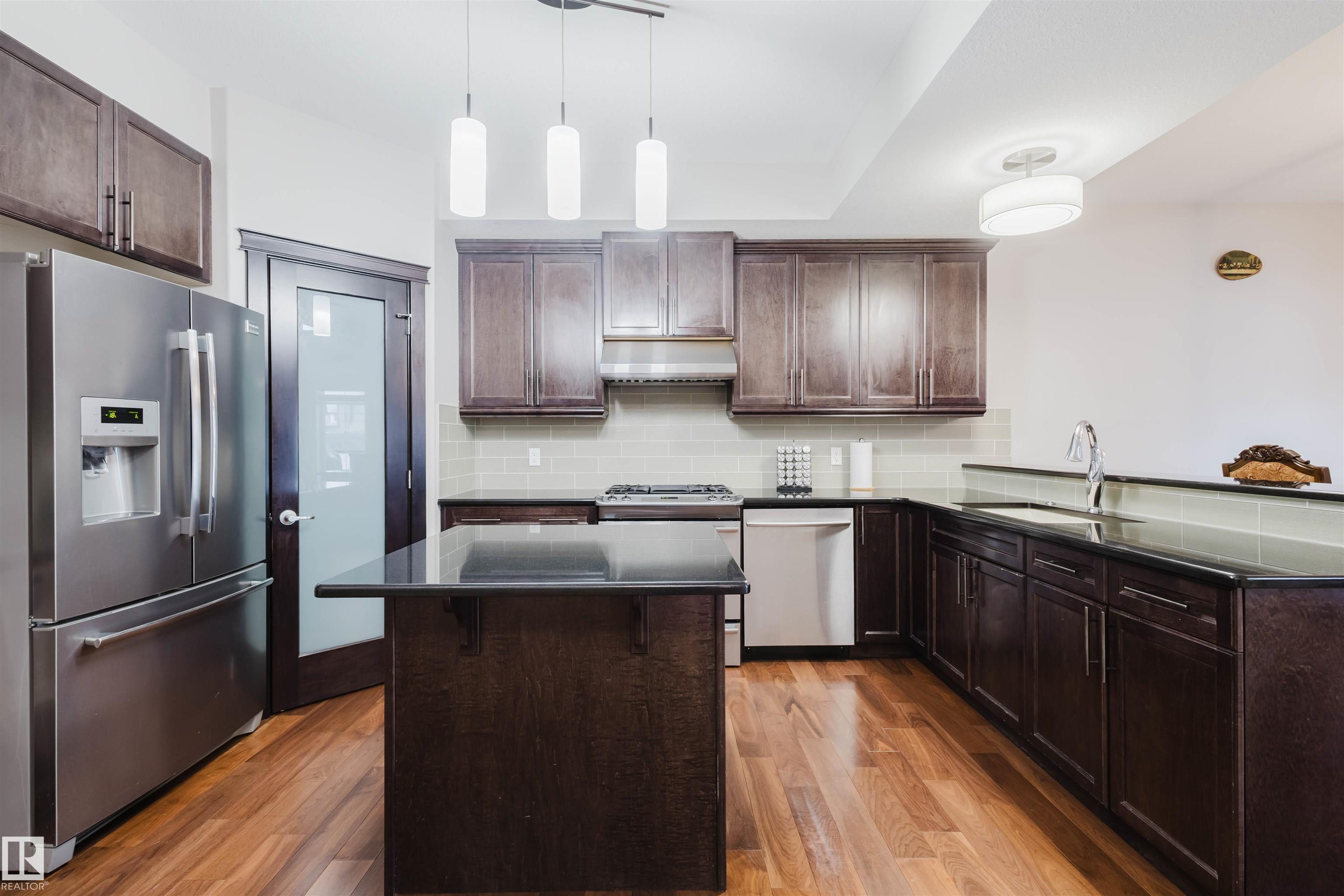 Photo 15 at 3920 Ginsburg Crescent NW, Granville, Edmonton