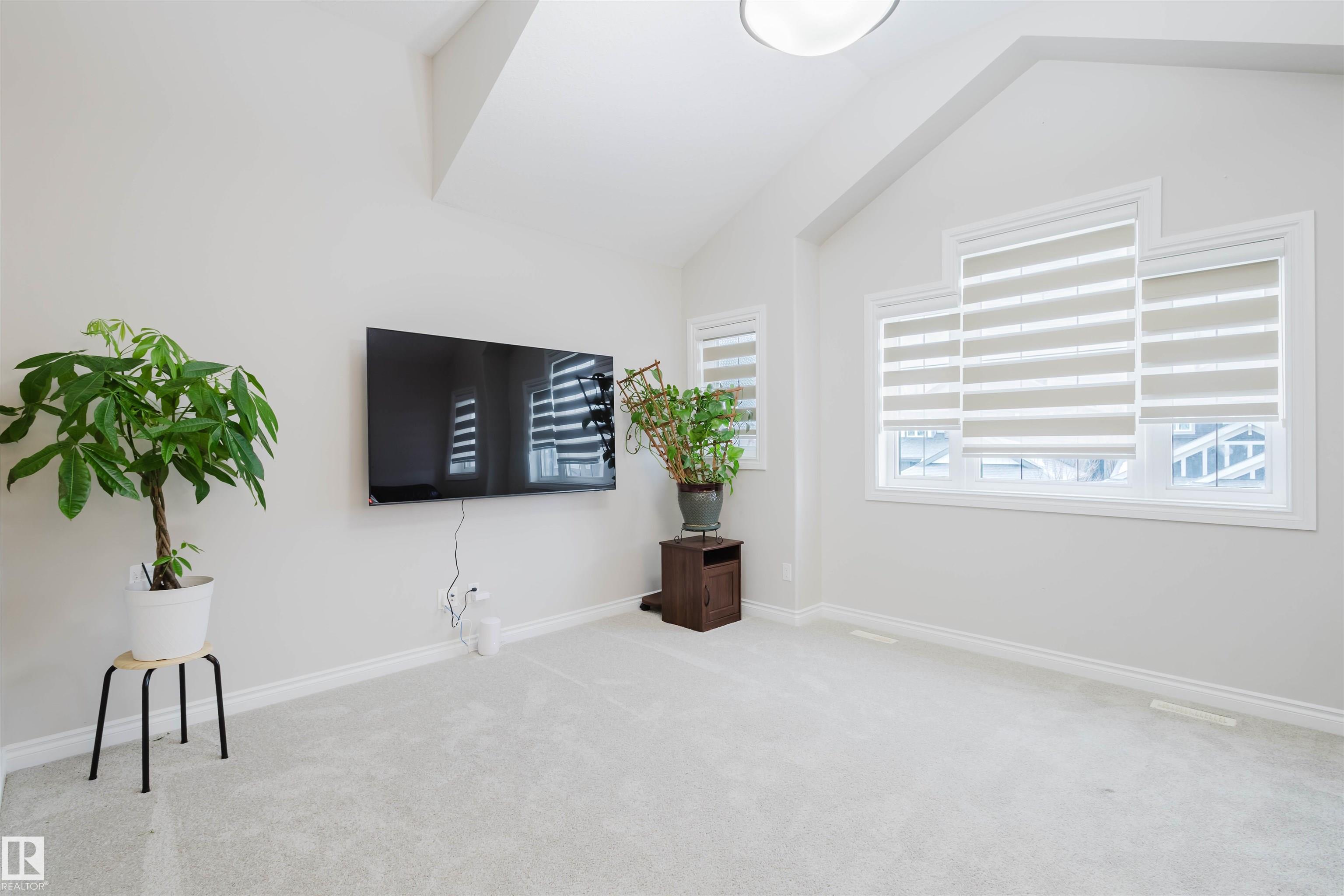 Photo 31 at 3920 Ginsburg Crescent NW, Granville, Edmonton