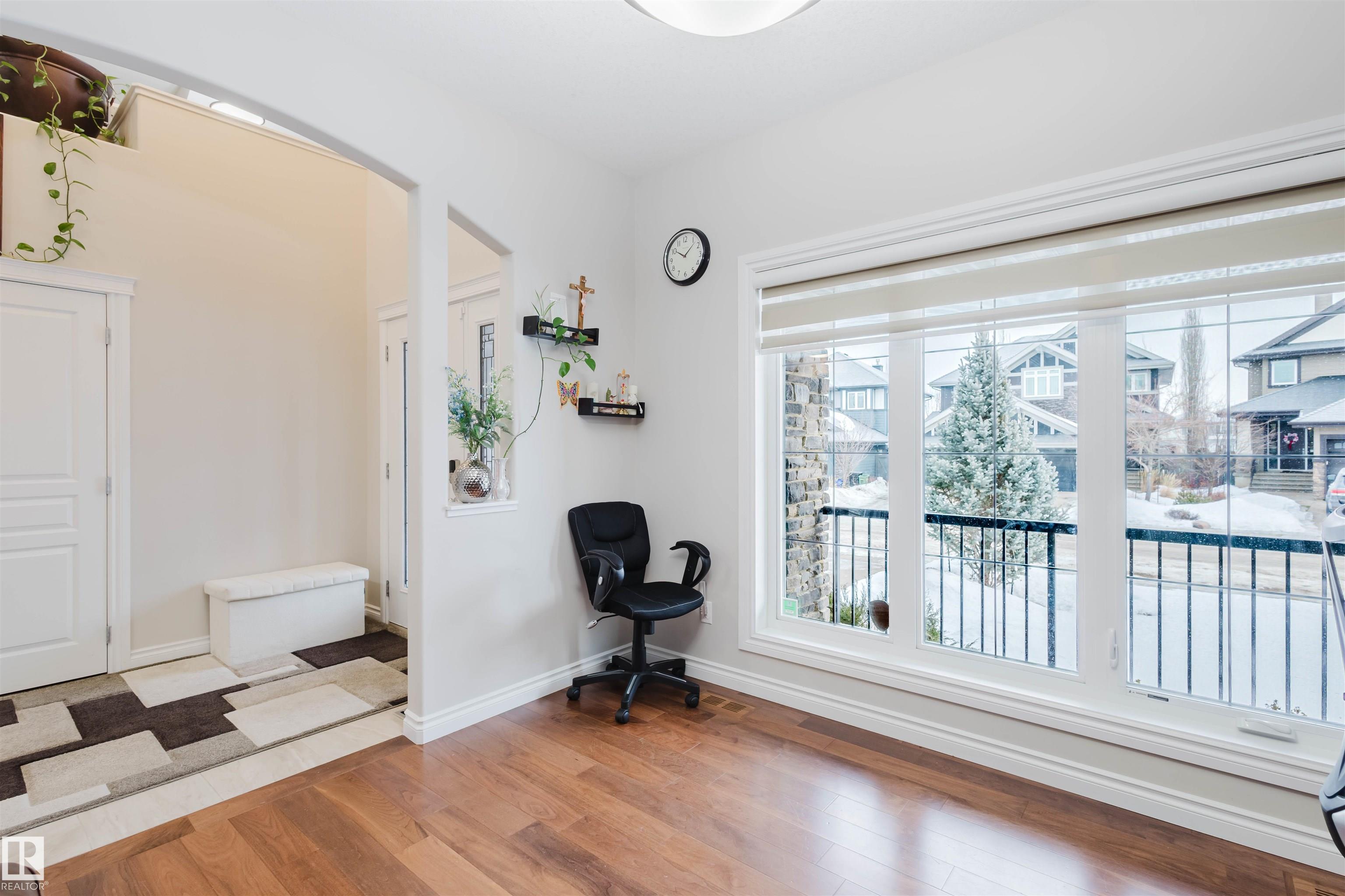 Photo 10 at 3920 Ginsburg Crescent NW, Granville, Edmonton