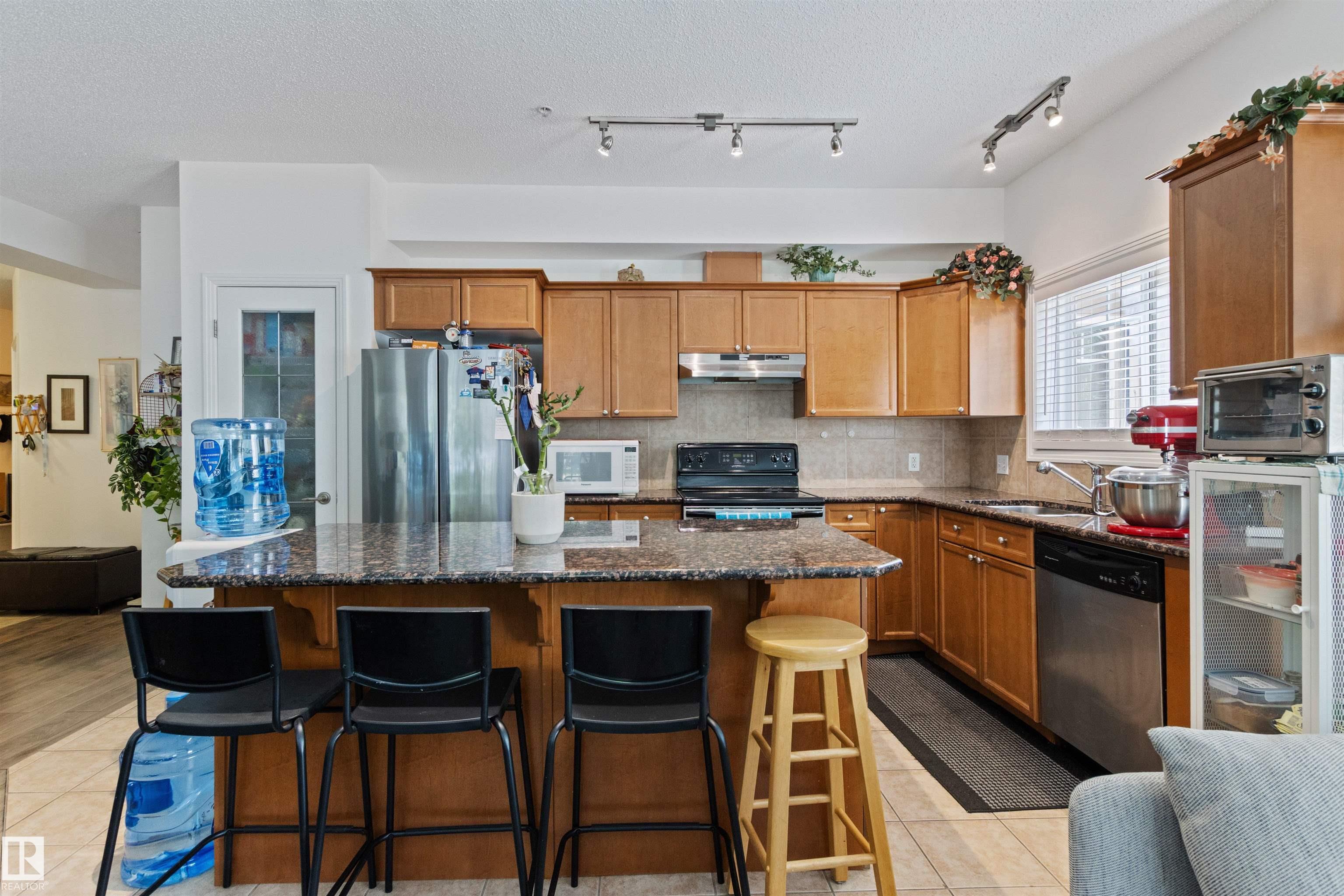 Photo 12 at 101 - 8931 156 Street NW, Jasper Park, Edmonton