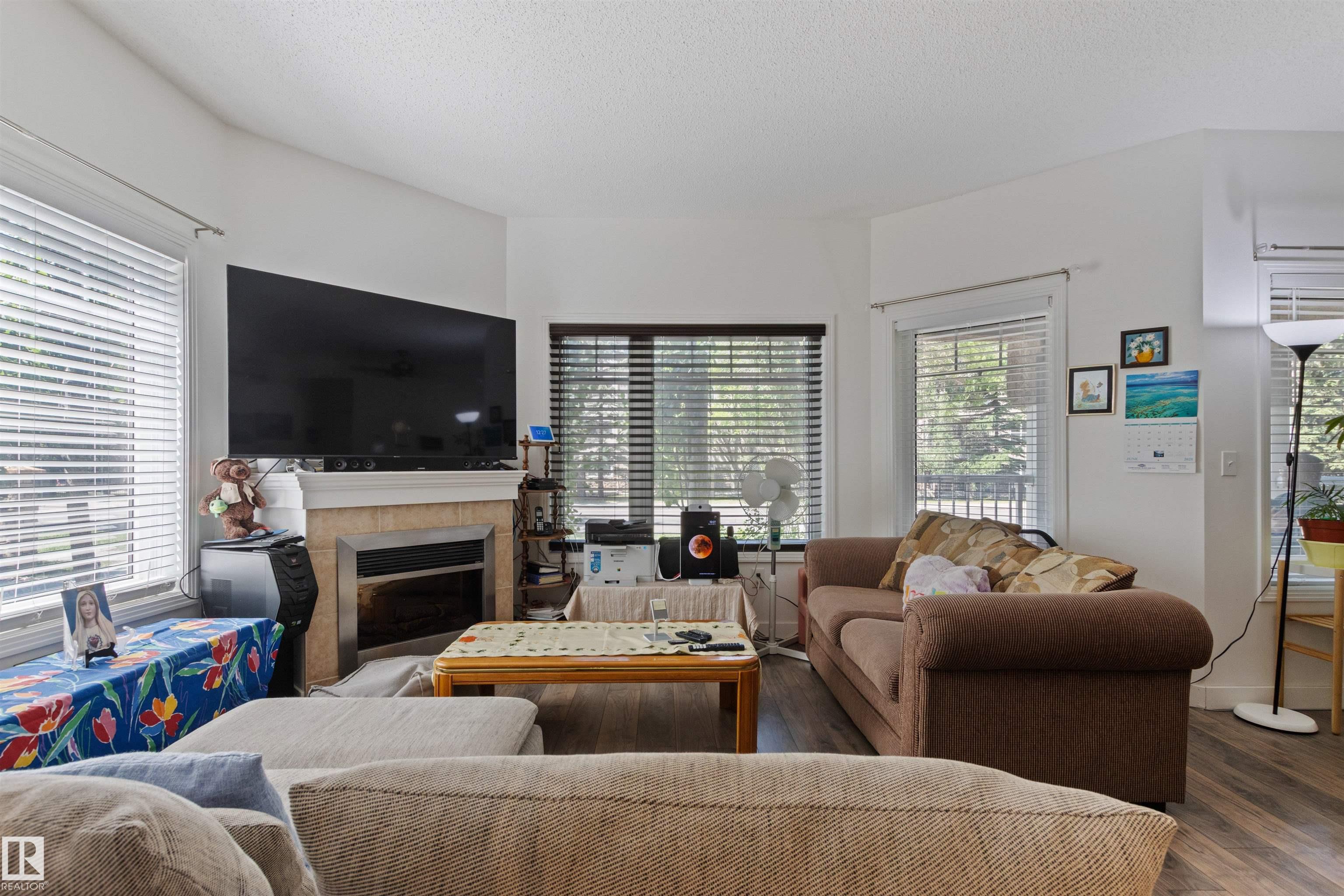 Photo 7 at 101 - 8931 156 Street NW, Jasper Park, Edmonton