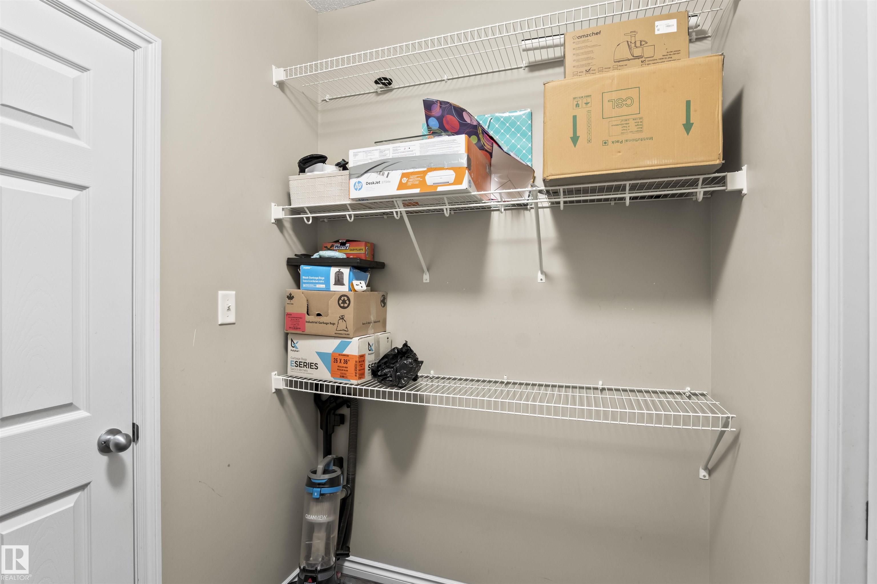 2526 19a Avenue NW, Laurel, Edmonton