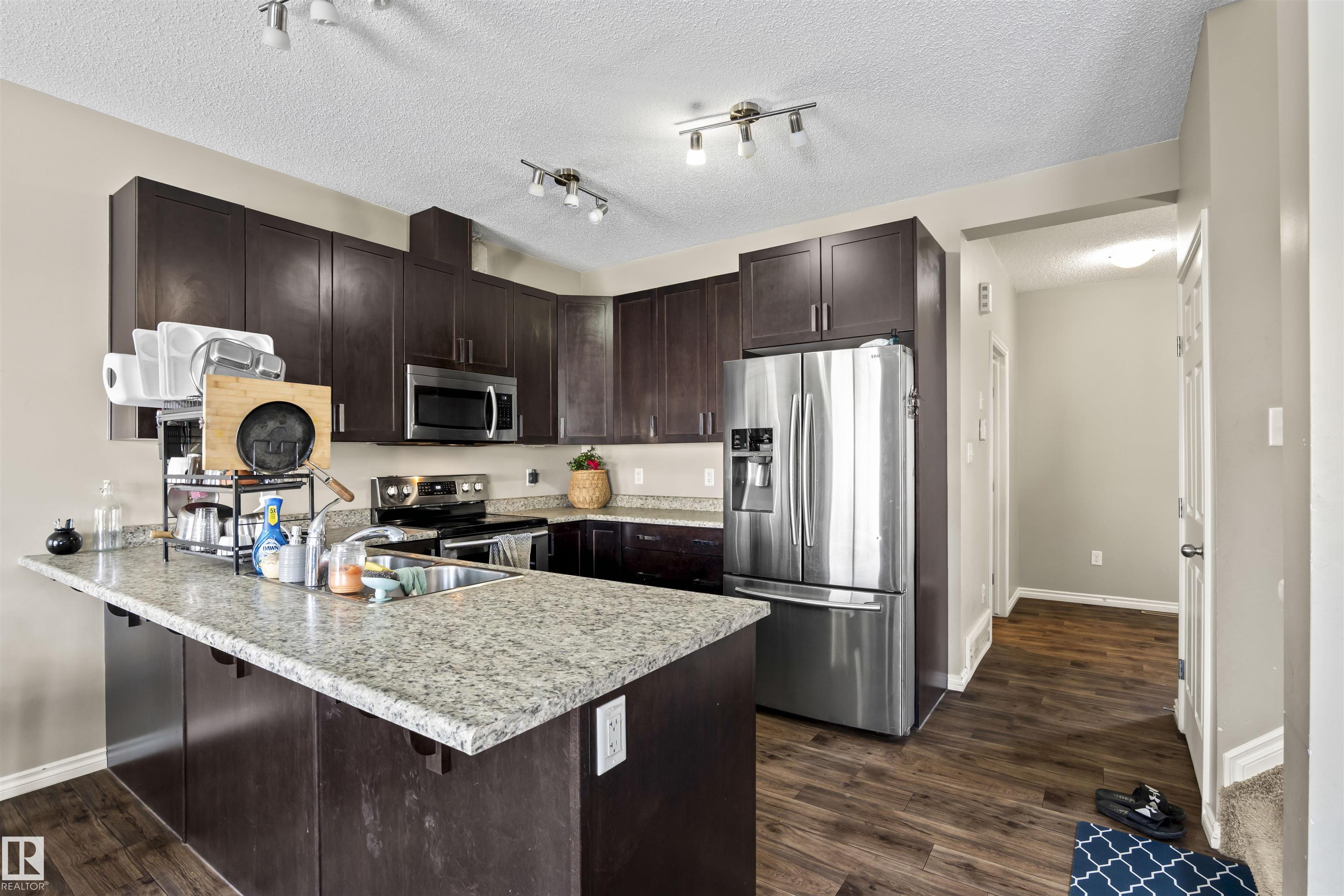 Photo 7 at 2526 19a Avenue NW, Laurel, Edmonton