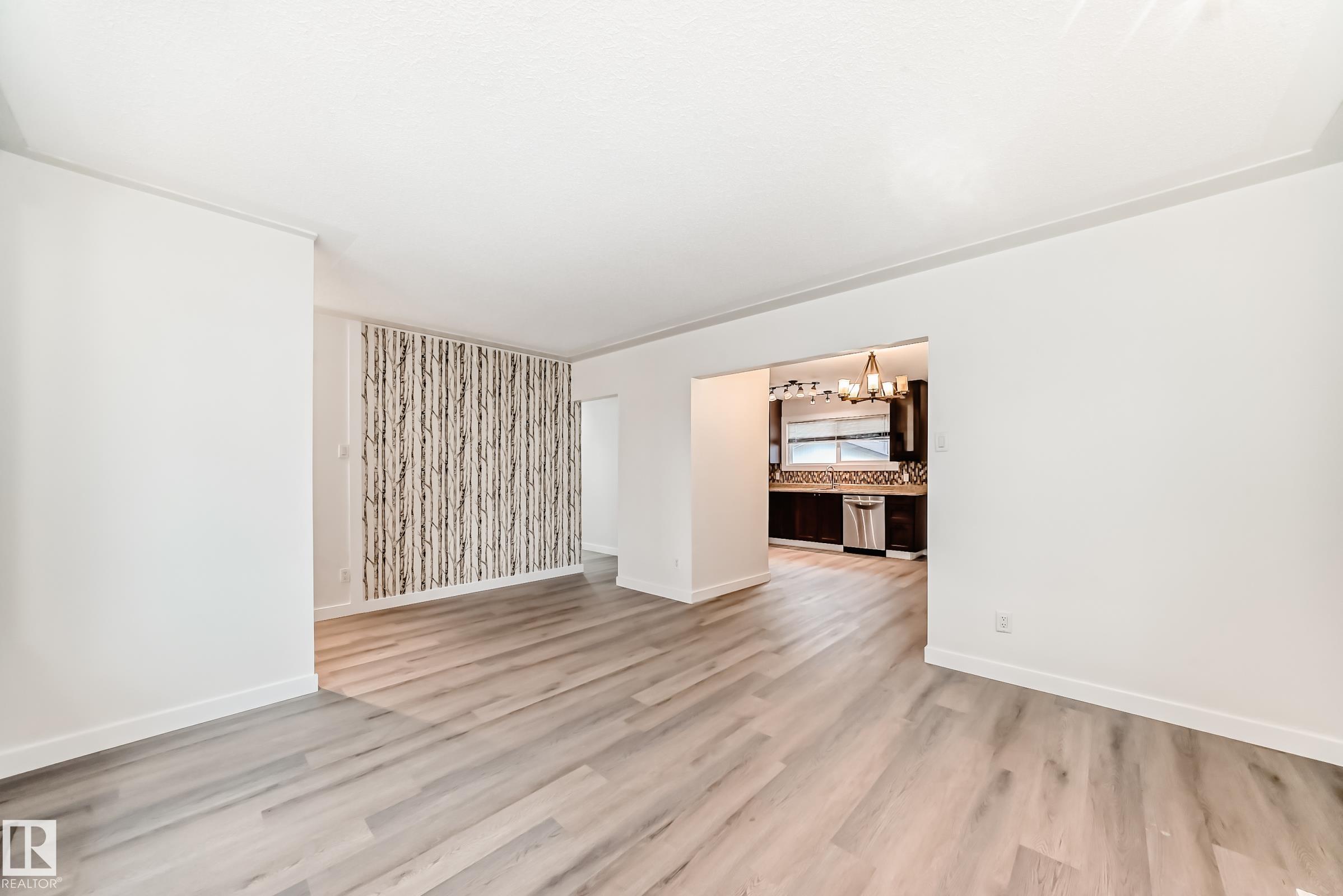 Photo 15 at 12837 90 Street NW, Killarney, Edmonton