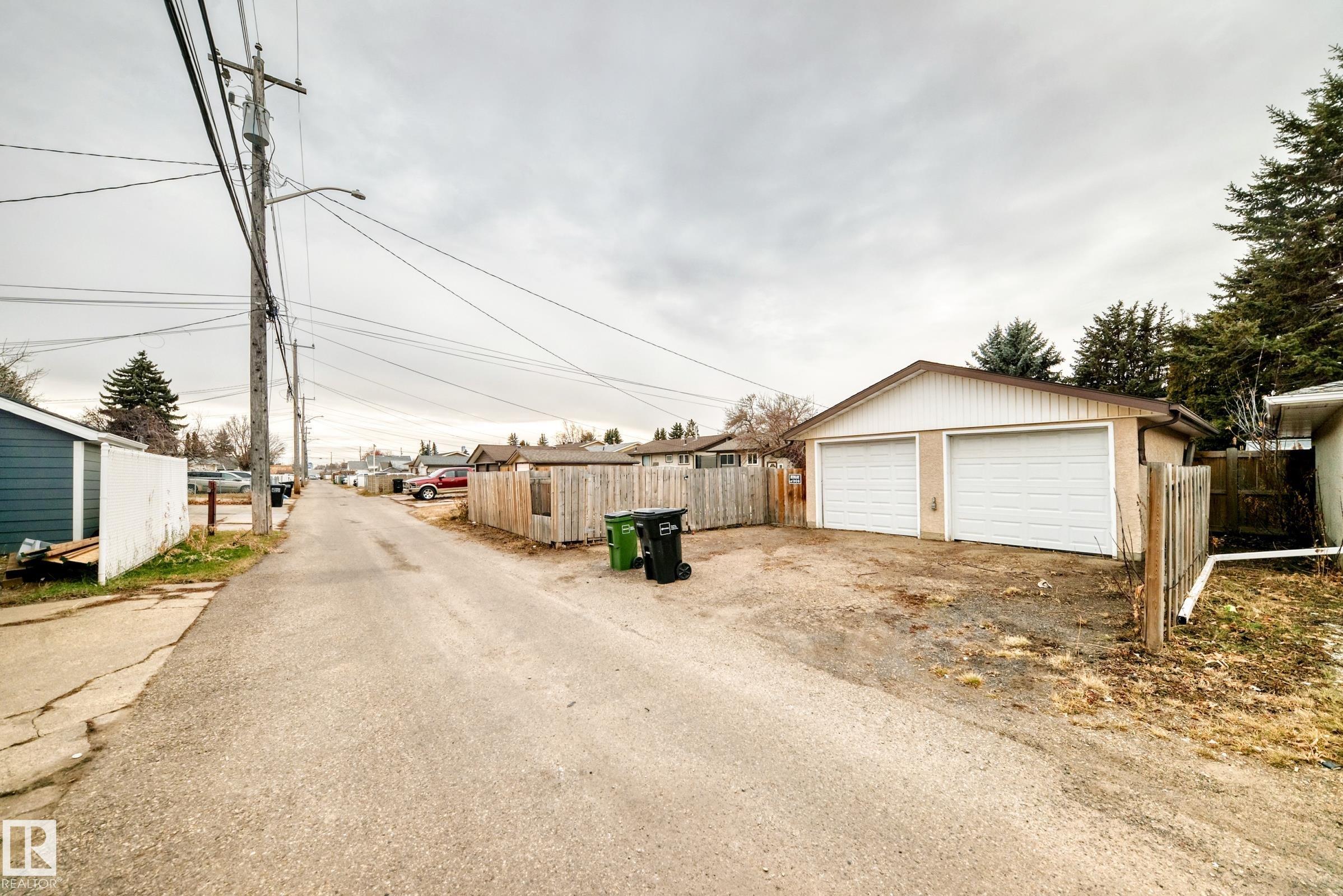 Photo 55 at 12837 90 Street NW, Killarney, Edmonton