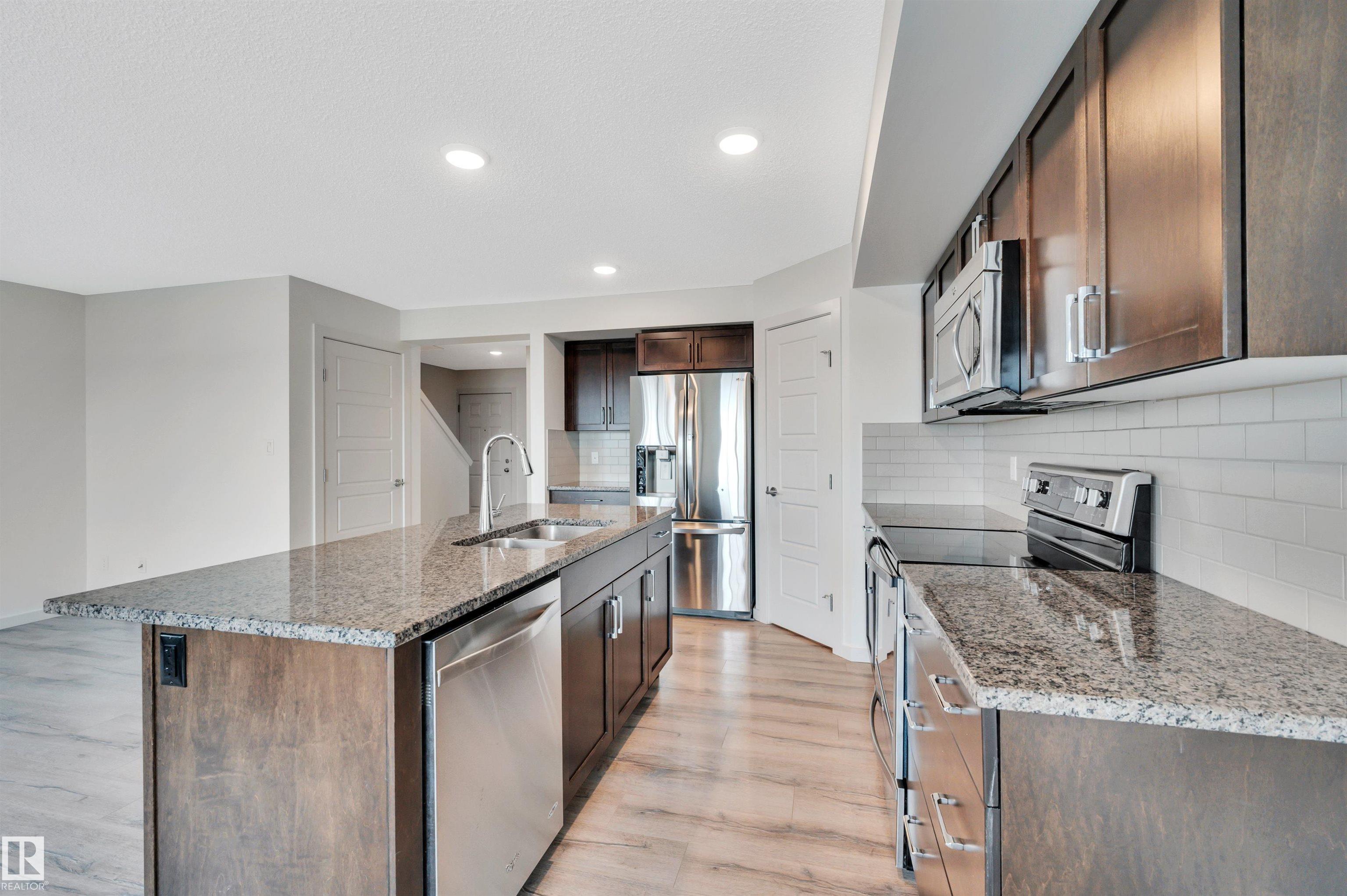 Photo 12 at 1336 Graydon Hill Way SW, Graydon Hill, Edmonton