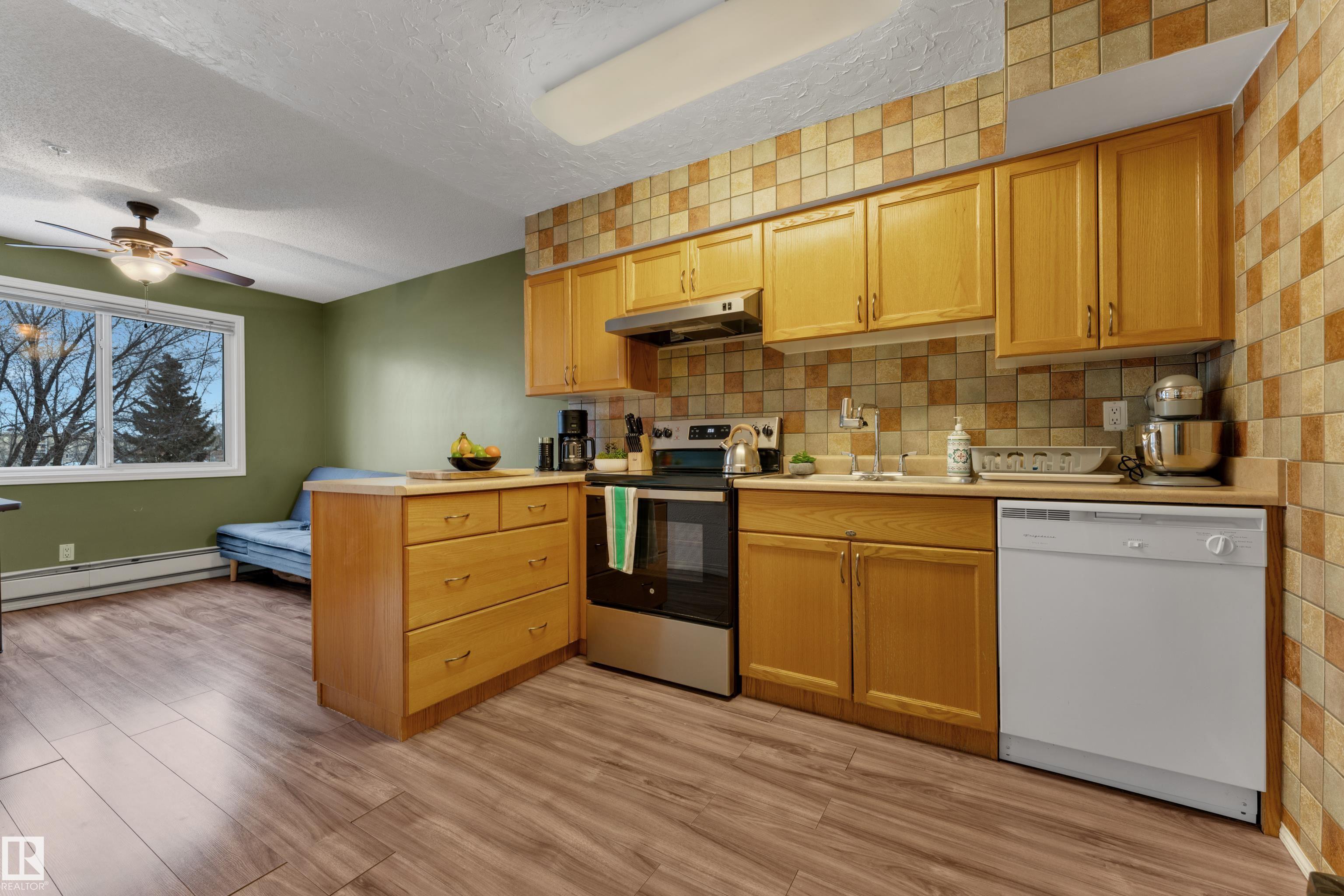 Photo 11 at 207 - 105 Mckenney Avenue, Lacombe Park, St. Albert