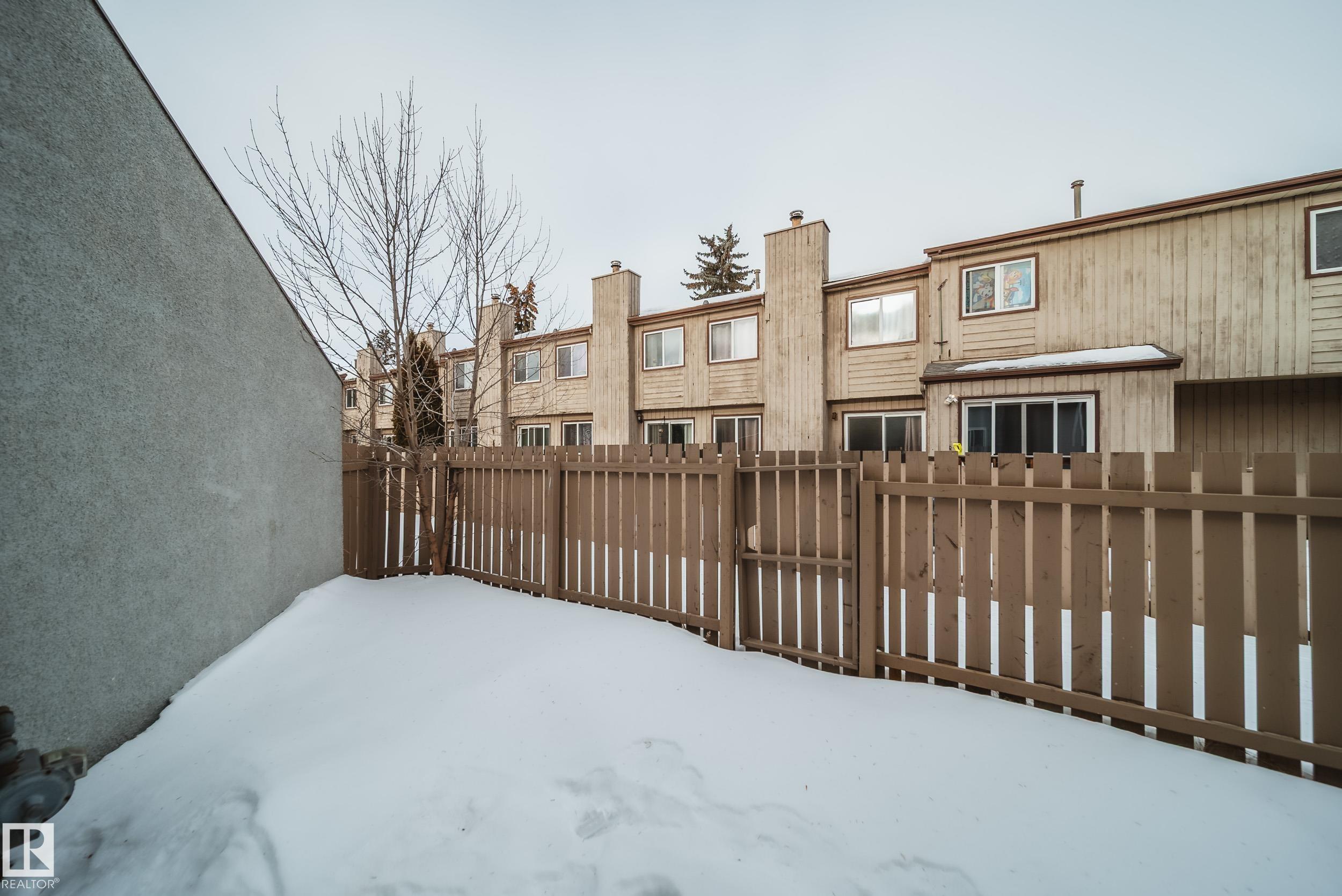 Photo 33 at 17751 95 Street NW, Lago Lindo, Edmonton