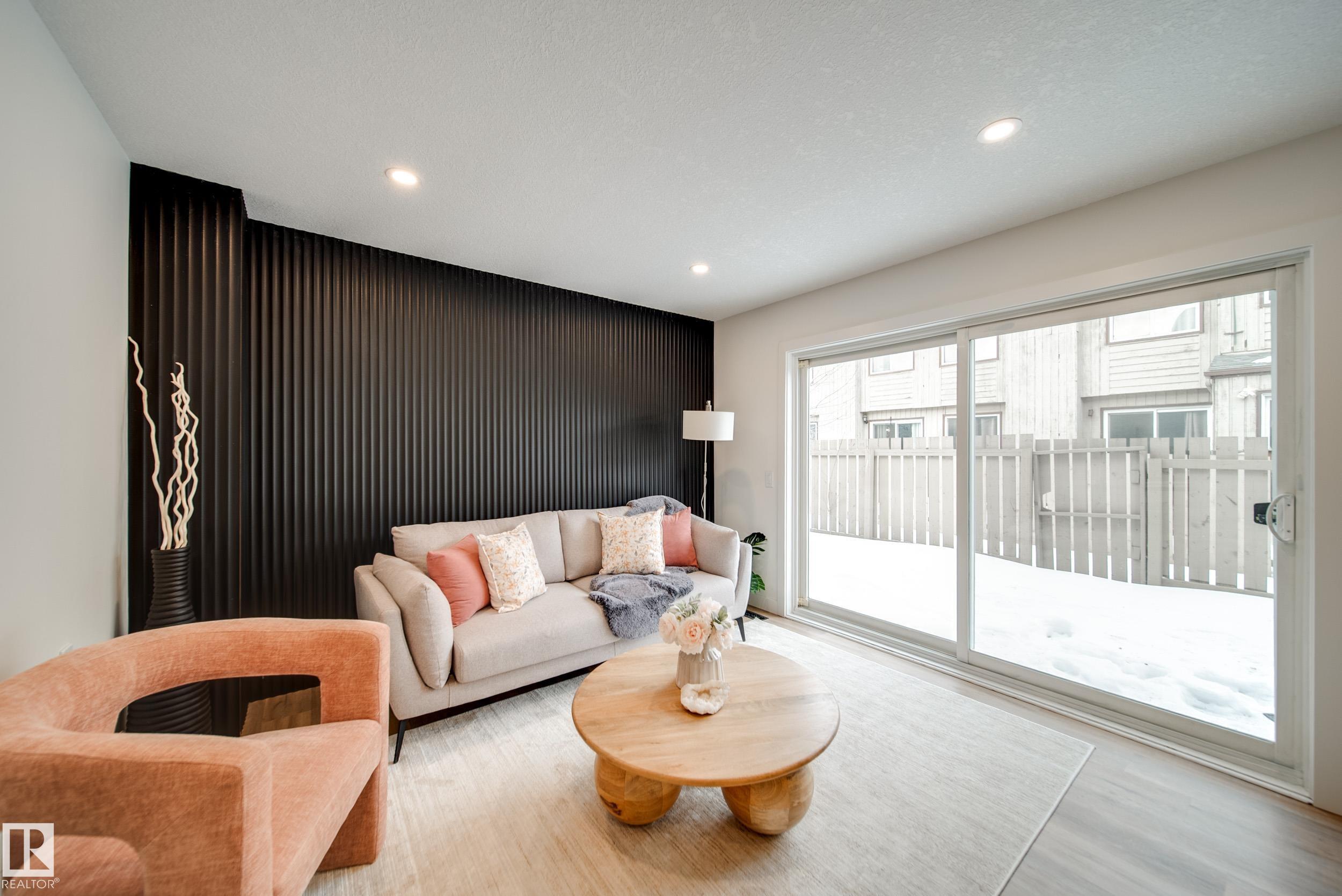 Photo 10 at 17751 95 Street NW, Lago Lindo, Edmonton