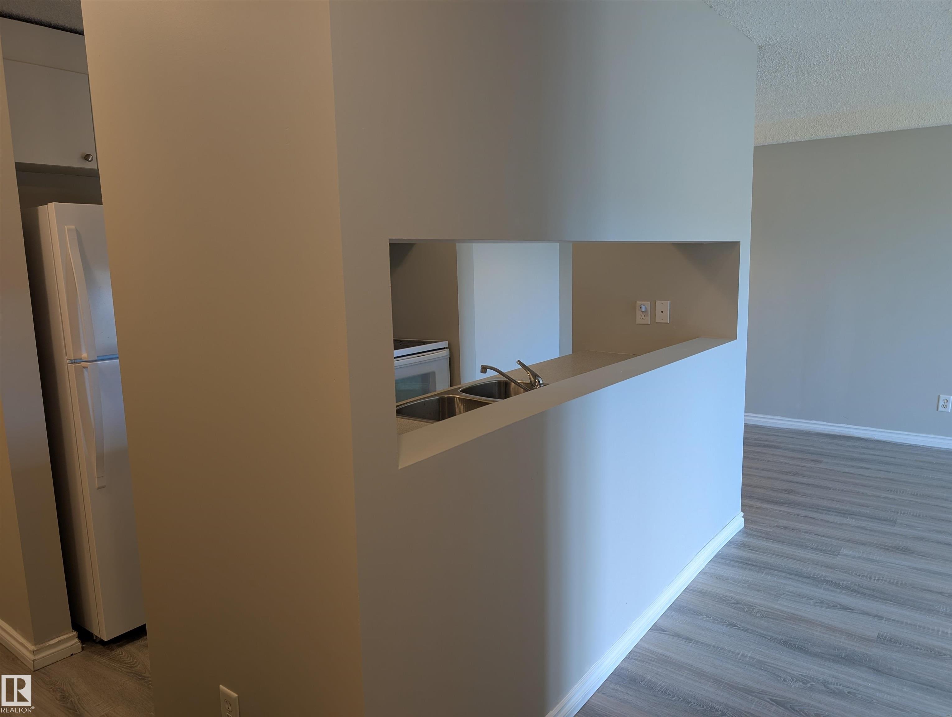 Photo 13 at 110 - 5065 31 Avenue NW, Tawa, Edmonton