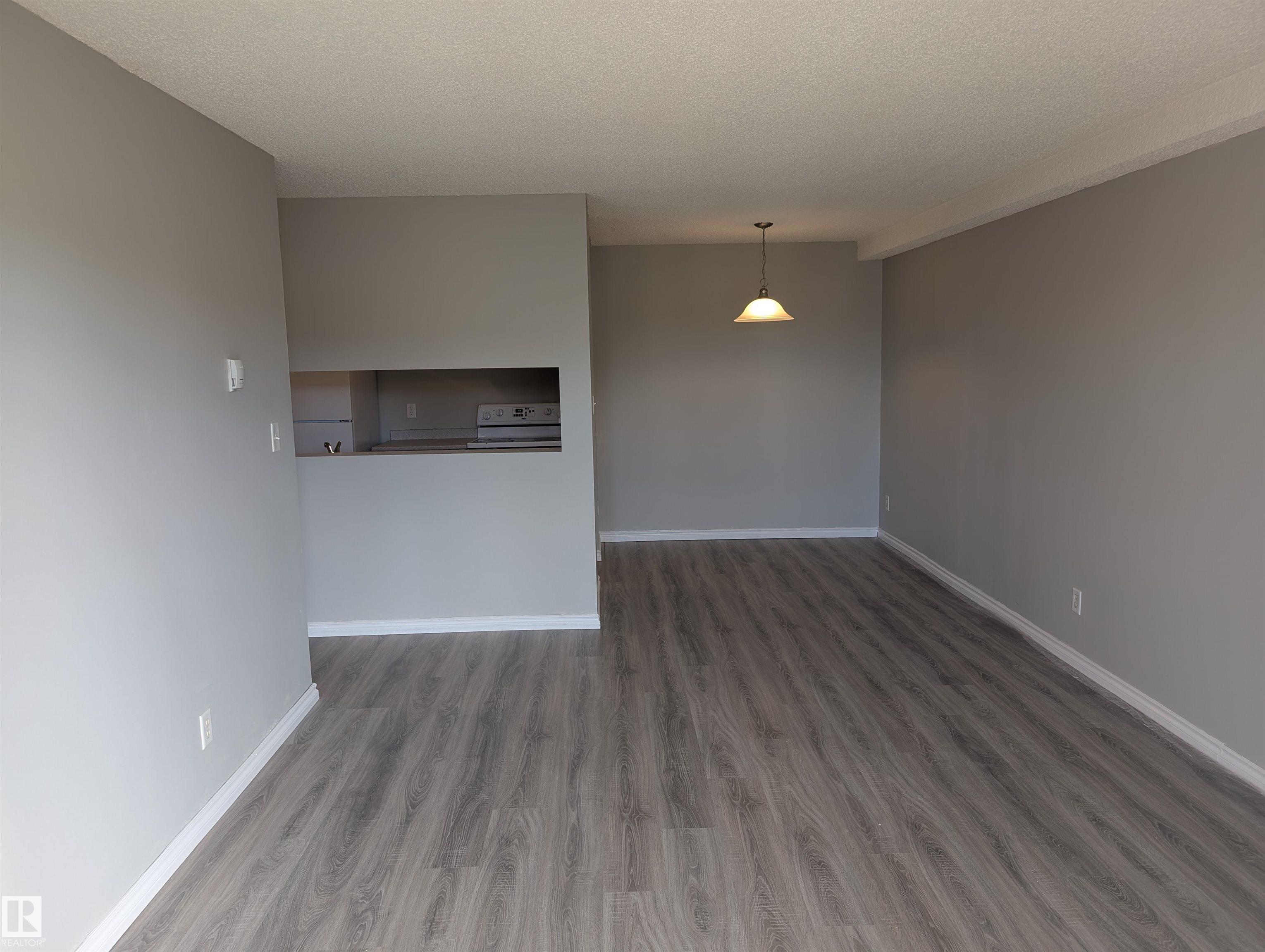 Photo 5 at 110 - 5065 31 Avenue NW, Tawa, Edmonton