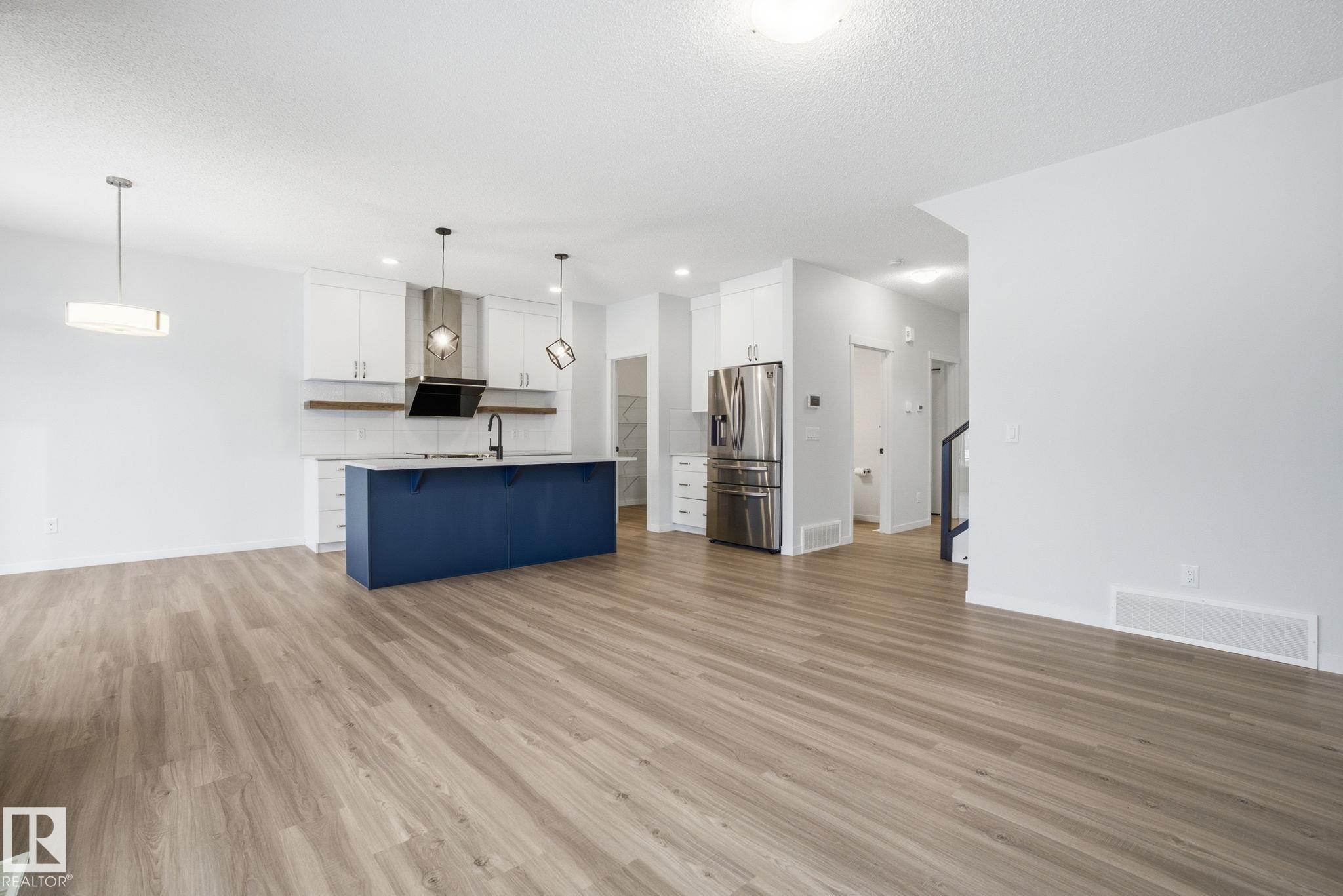 Photo 11 at 3406 Checknita Terrace SW, Cavanagh, Edmonton